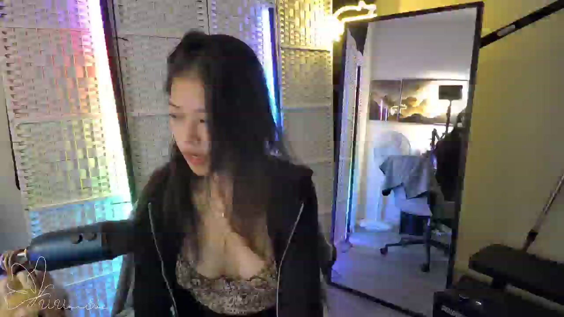 Gallery image thumbnail from Vivixxeve's myfreecams stream on, 11/19/2025, 23:27 image 19 of 20