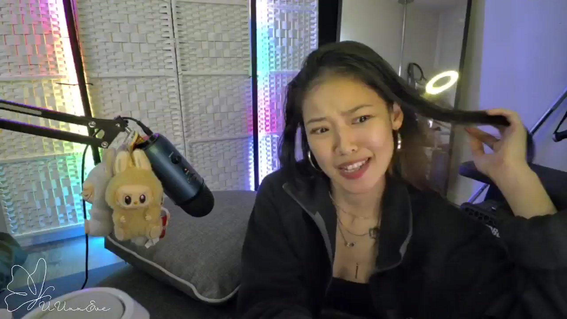 Gallery image thumbnail from Vivixxeve's myfreecams stream on, 11/25/2025, 23:04 image 20 of 20