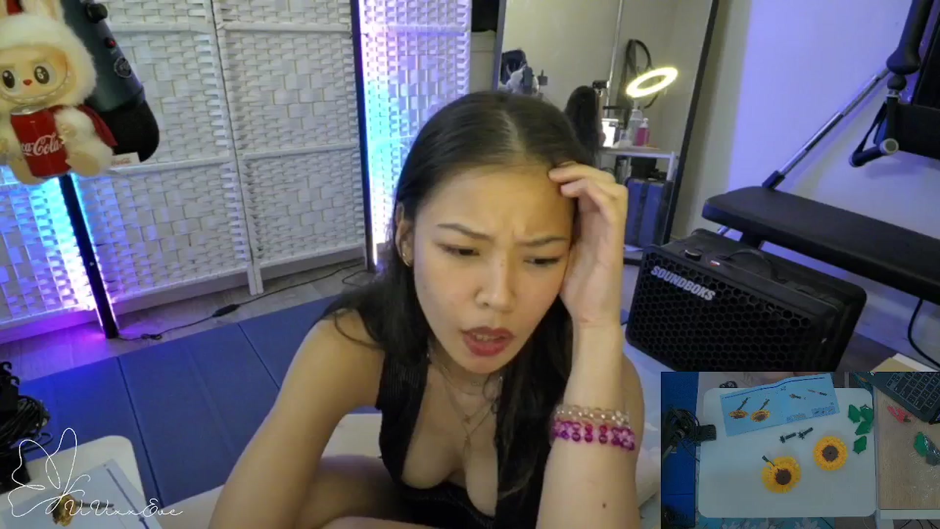 Gallery image thumbnail from Vivixxeve's myfreecams stream on, 11/27/2025, 02:03 image 19 of 20