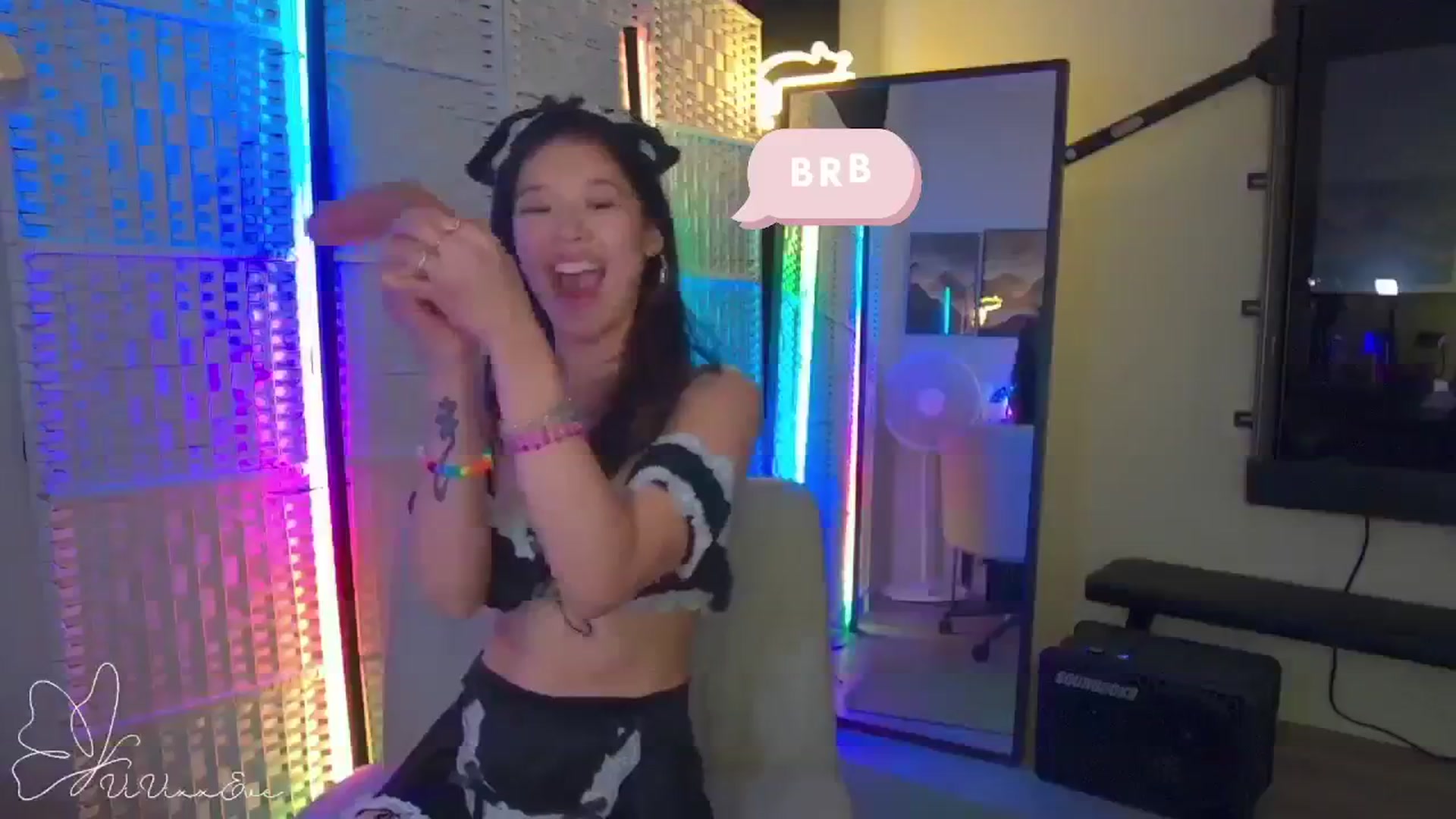 Gallery image thumbnail from Vivixxeve's myfreecams stream on, 01/16/2026, 06:24 image 8 of 20