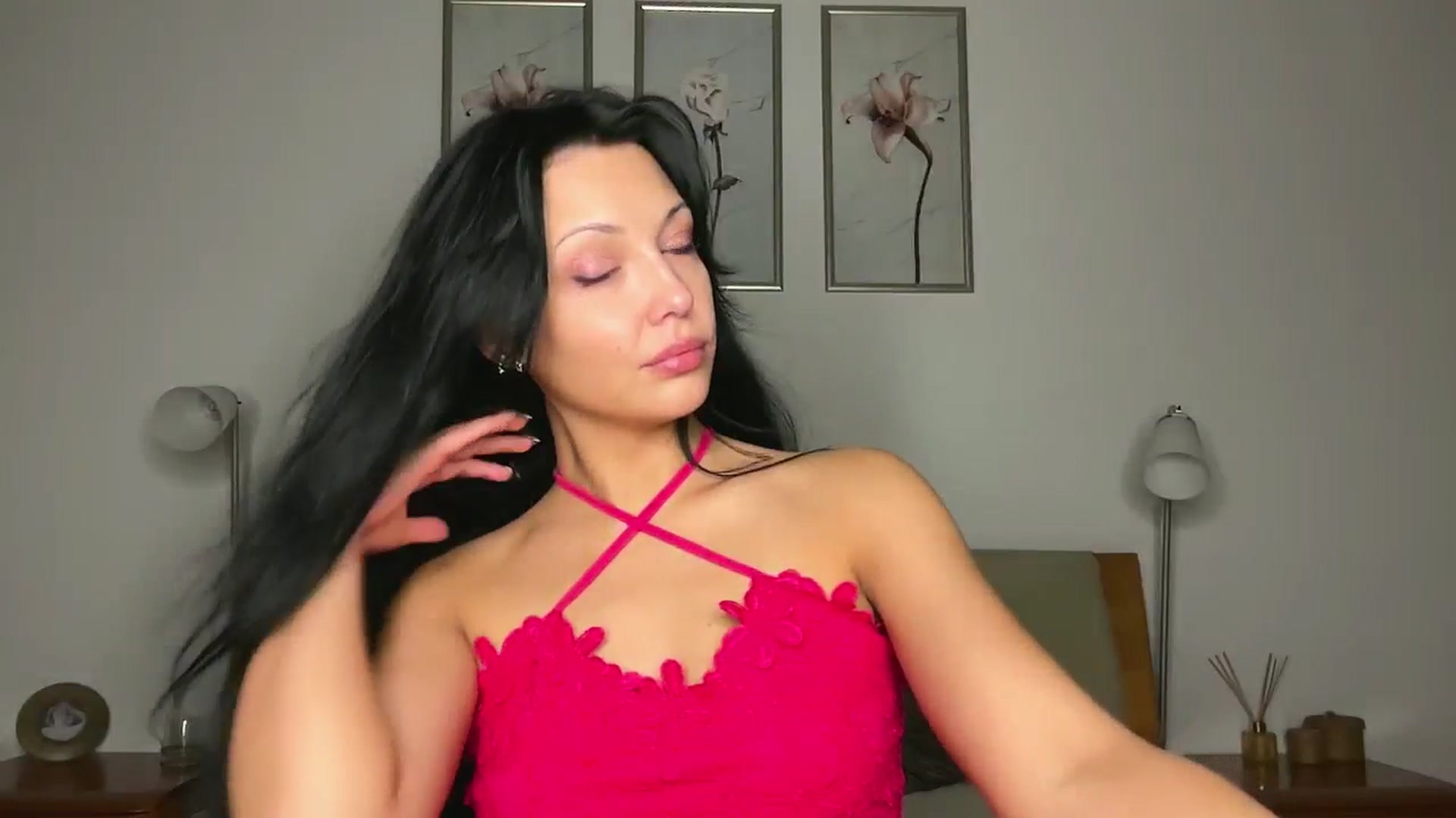 Gallery image thumbnail from VivvAmm's myfreecams stream on, 08/31/2024, 19:25 image 12 of 20