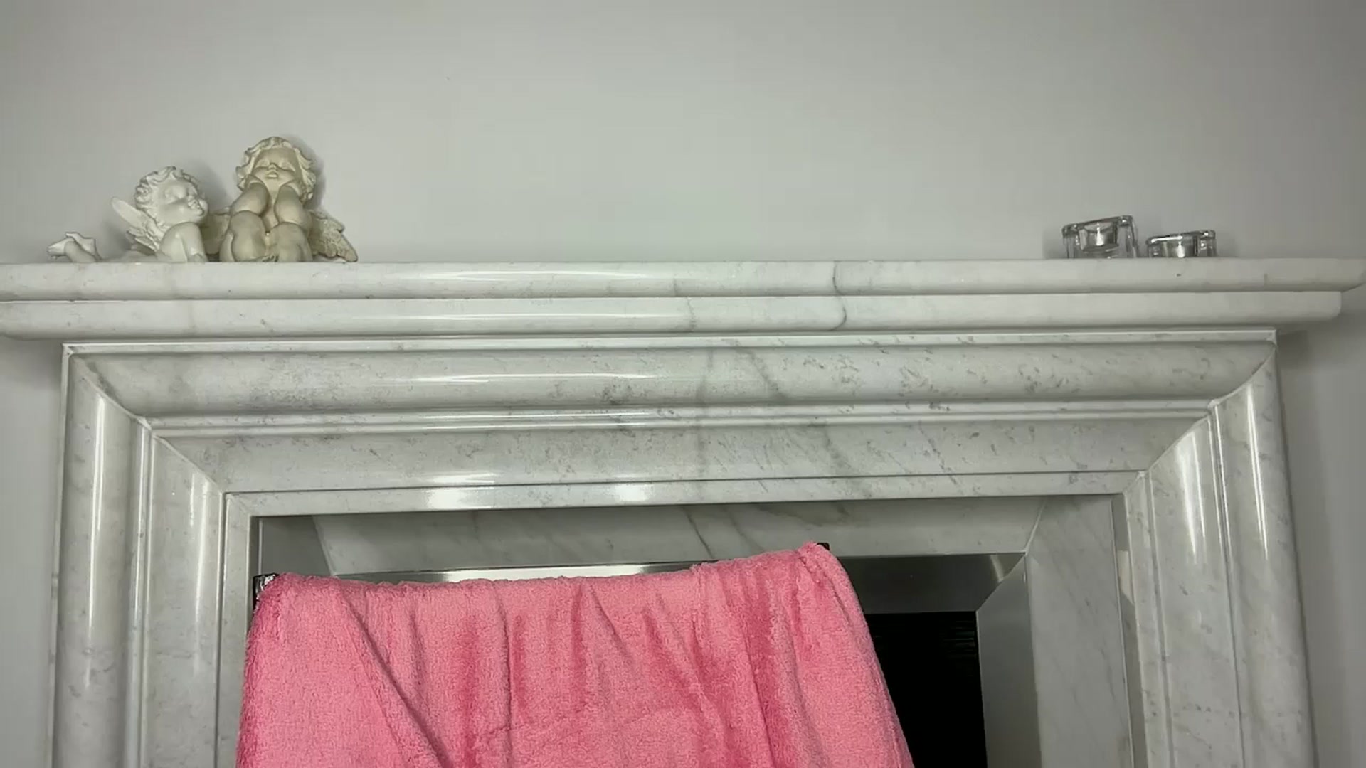 Gallery image thumbnail from VivvAmm's myfreecams stream on, 11/30/2024, 23:23 image 14 of 20