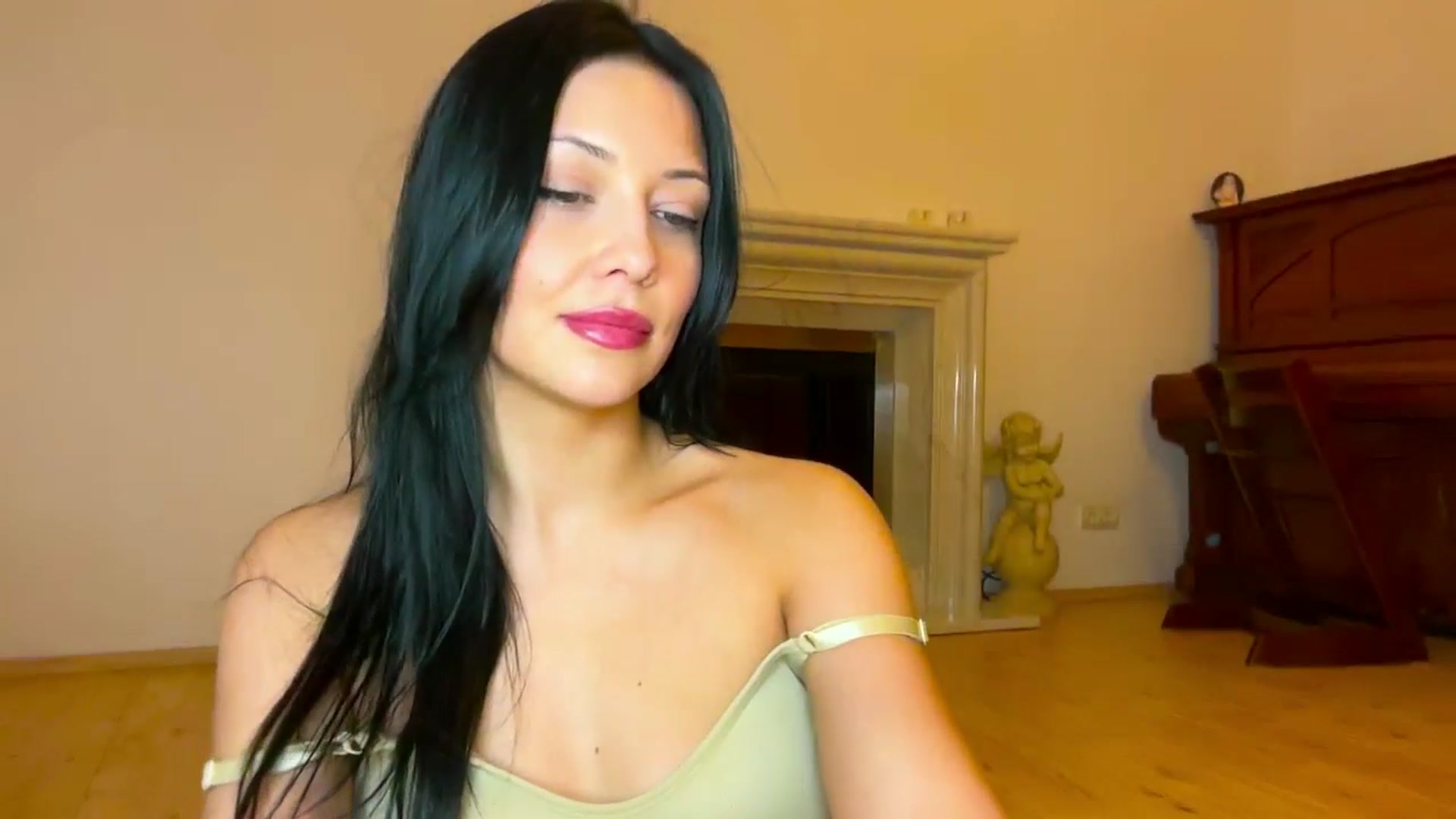 Gallery image thumbnail from VivvAmm's myfreecams stream on, 02/24/2025, 18:16 image 5 of 20