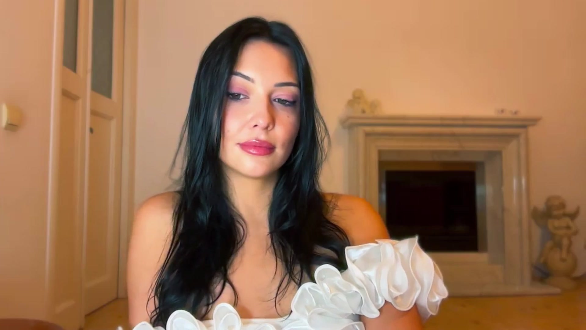 Gallery image thumbnail from VivvAmm's myfreecams stream on, 10/11/2025, 17:13 image 12 of 20