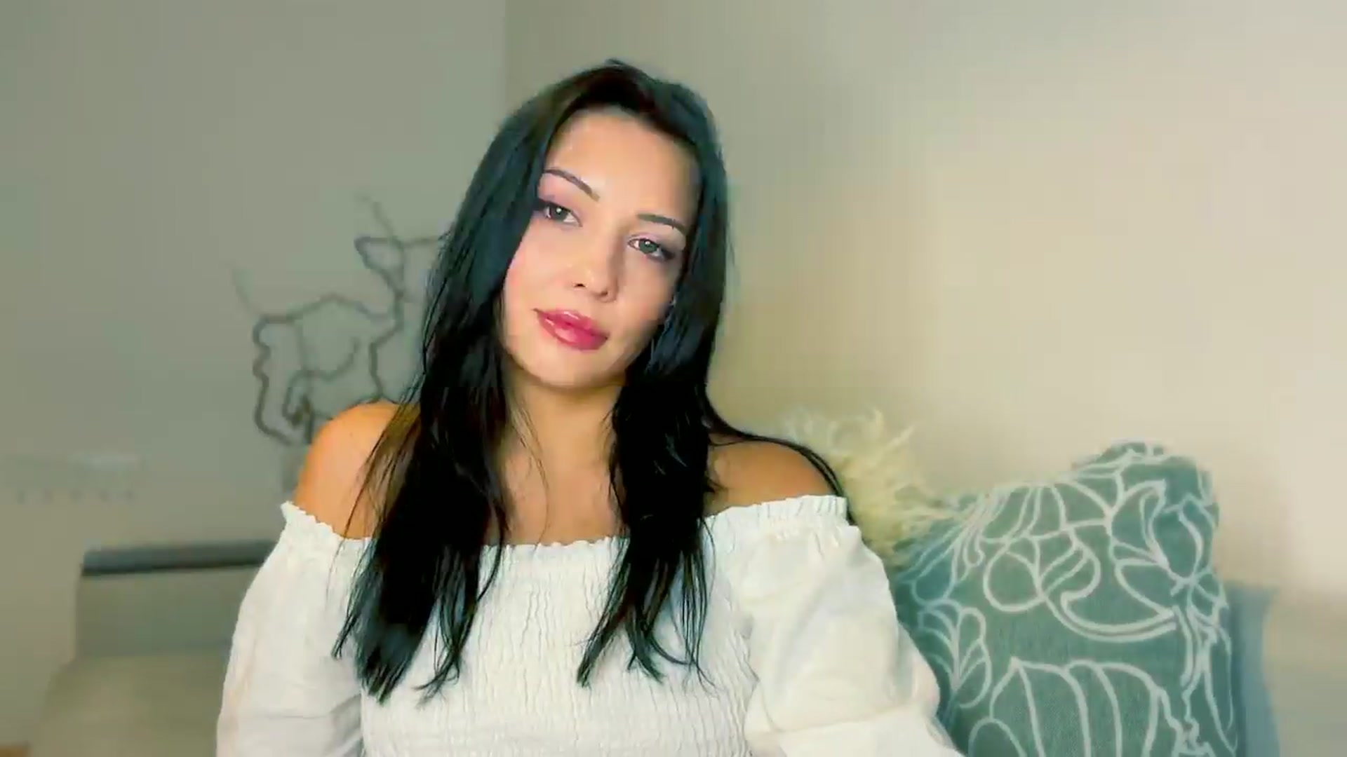 Gallery image thumbnail from VivvAmm's myfreecams stream on, 10/15/2025, 21:32 image 4 of 20