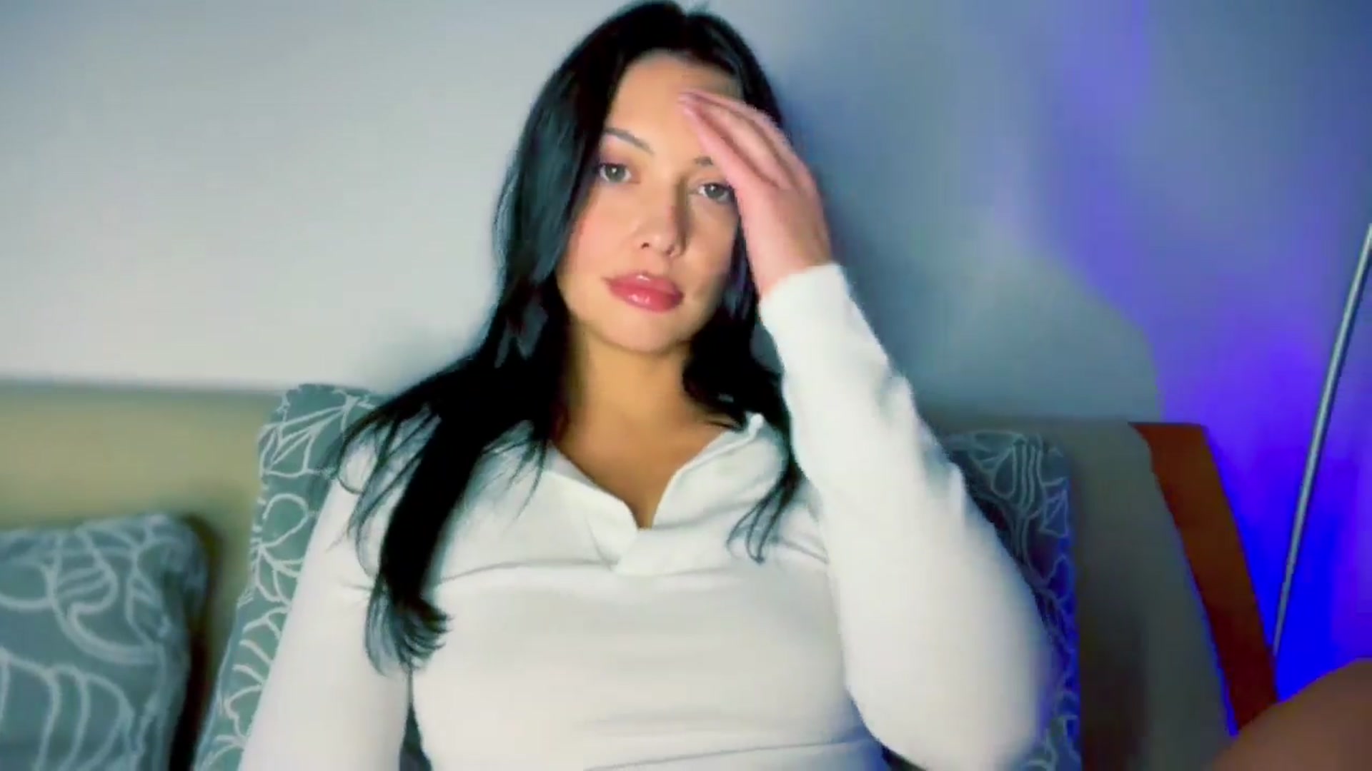 Gallery image thumbnail from VivvAmm's myfreecams stream on, 10/19/2025, 18:54 image 3 of 20