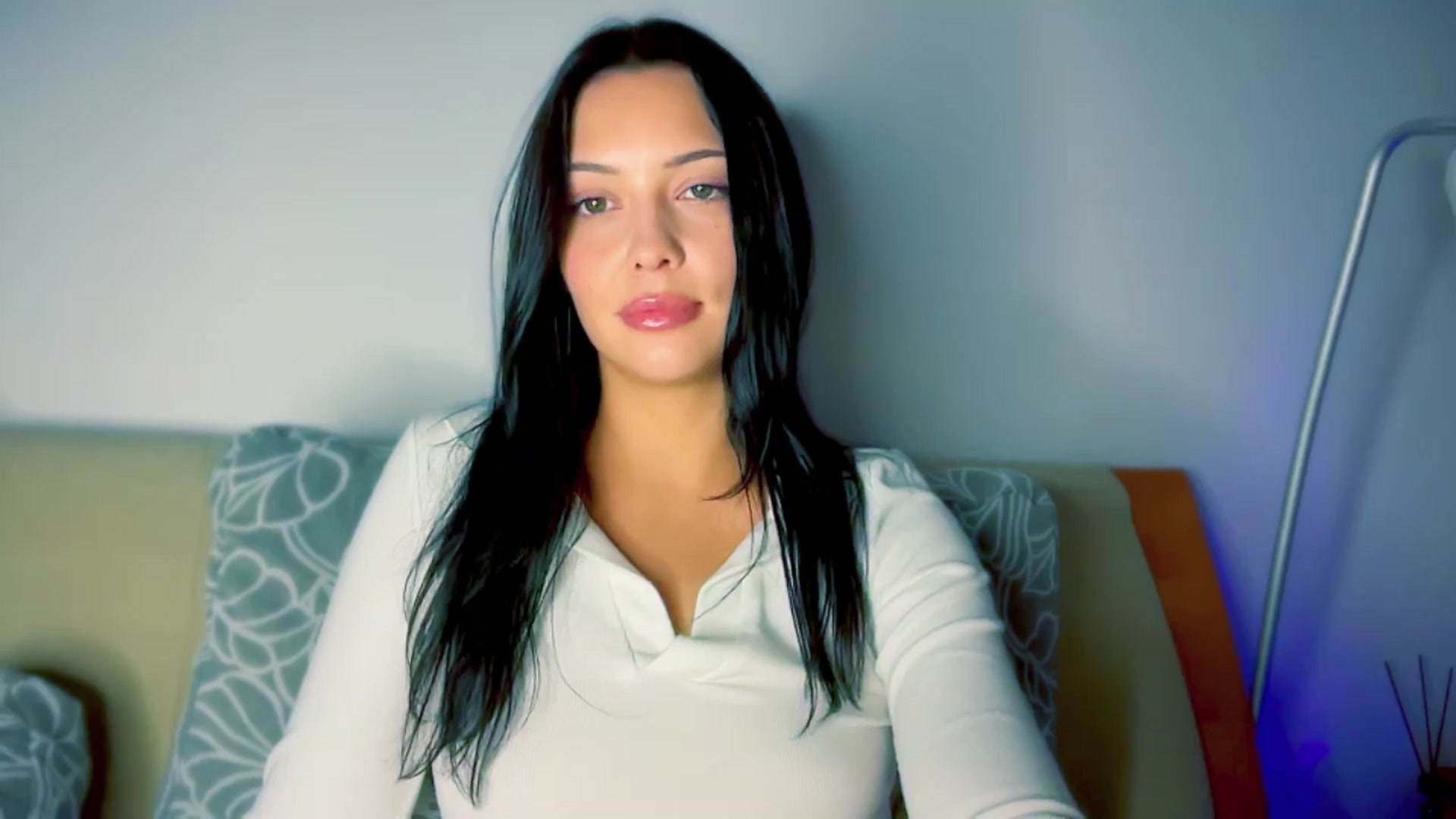 Gallery image thumbnail from VivvAmm's myfreecams stream on, 10/19/2025, 20:12 image 11 of 20