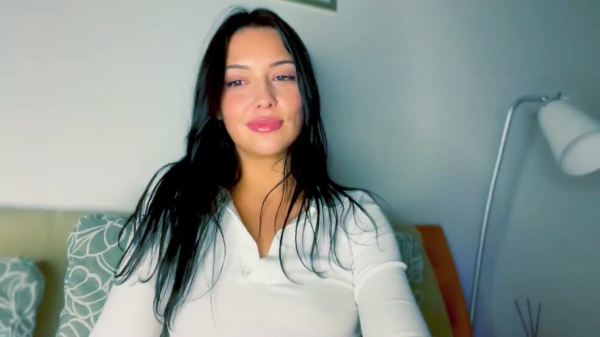 Gallery image thumbnail from VivvAmm's myfreecams stream on, 10/19/2025, 22:44 image 14 of 20
