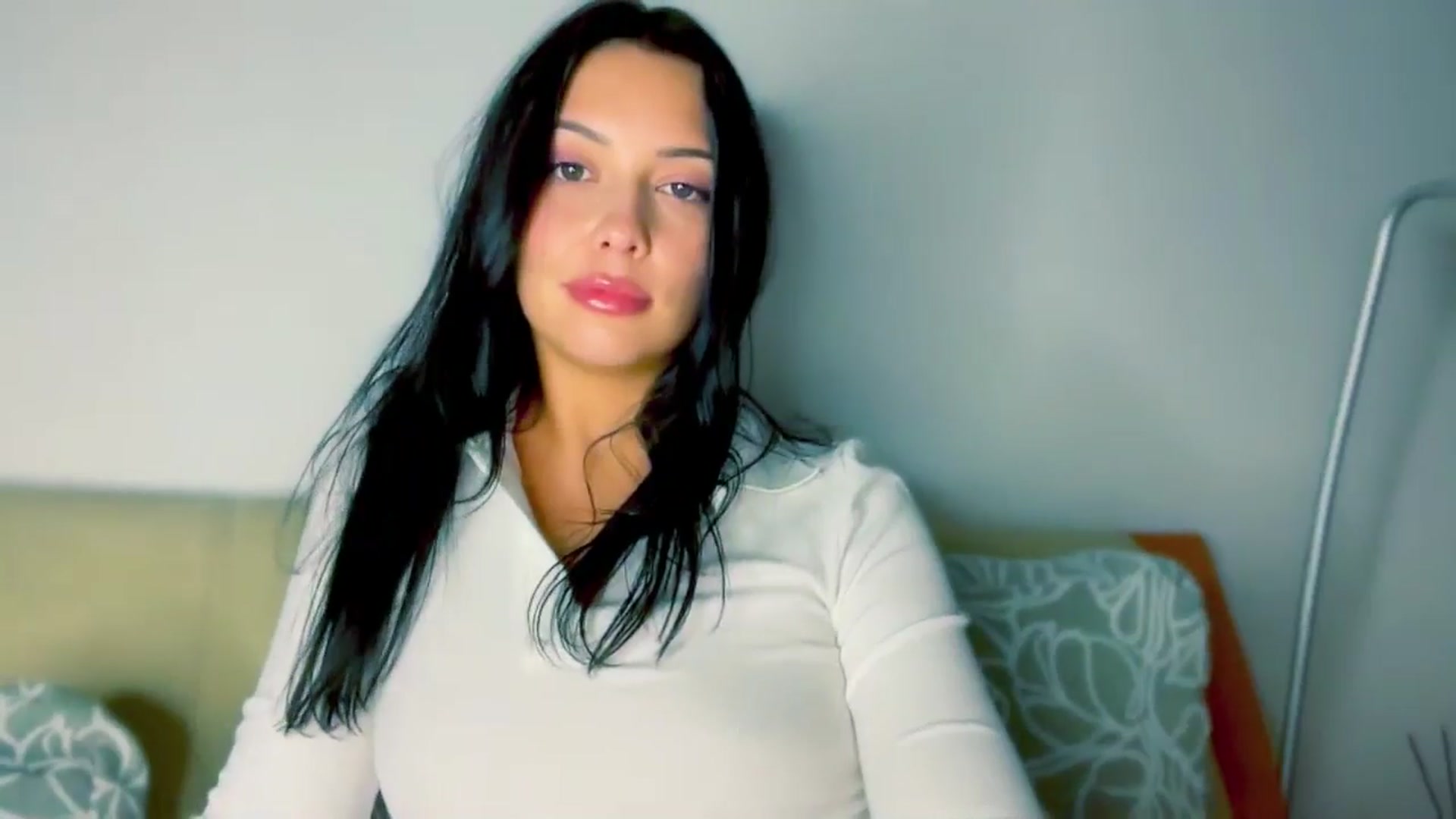 Gallery image thumbnail from VivvAmm's myfreecams stream on, 10/19/2025, 23:47 image 17 of 20