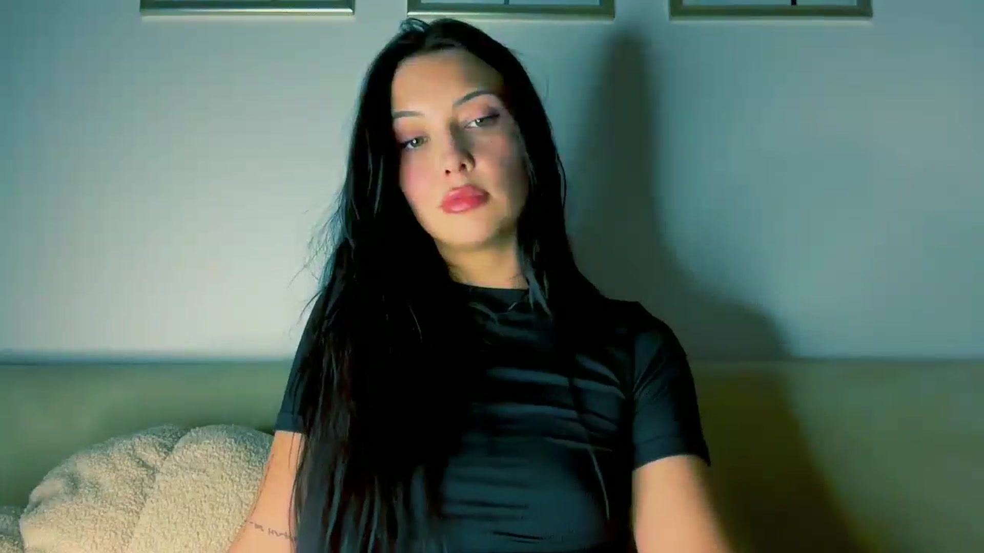 Gallery image thumbnail from VivvAmm's myfreecams stream on, 12/20/2025, 20:02 image 3 of 20