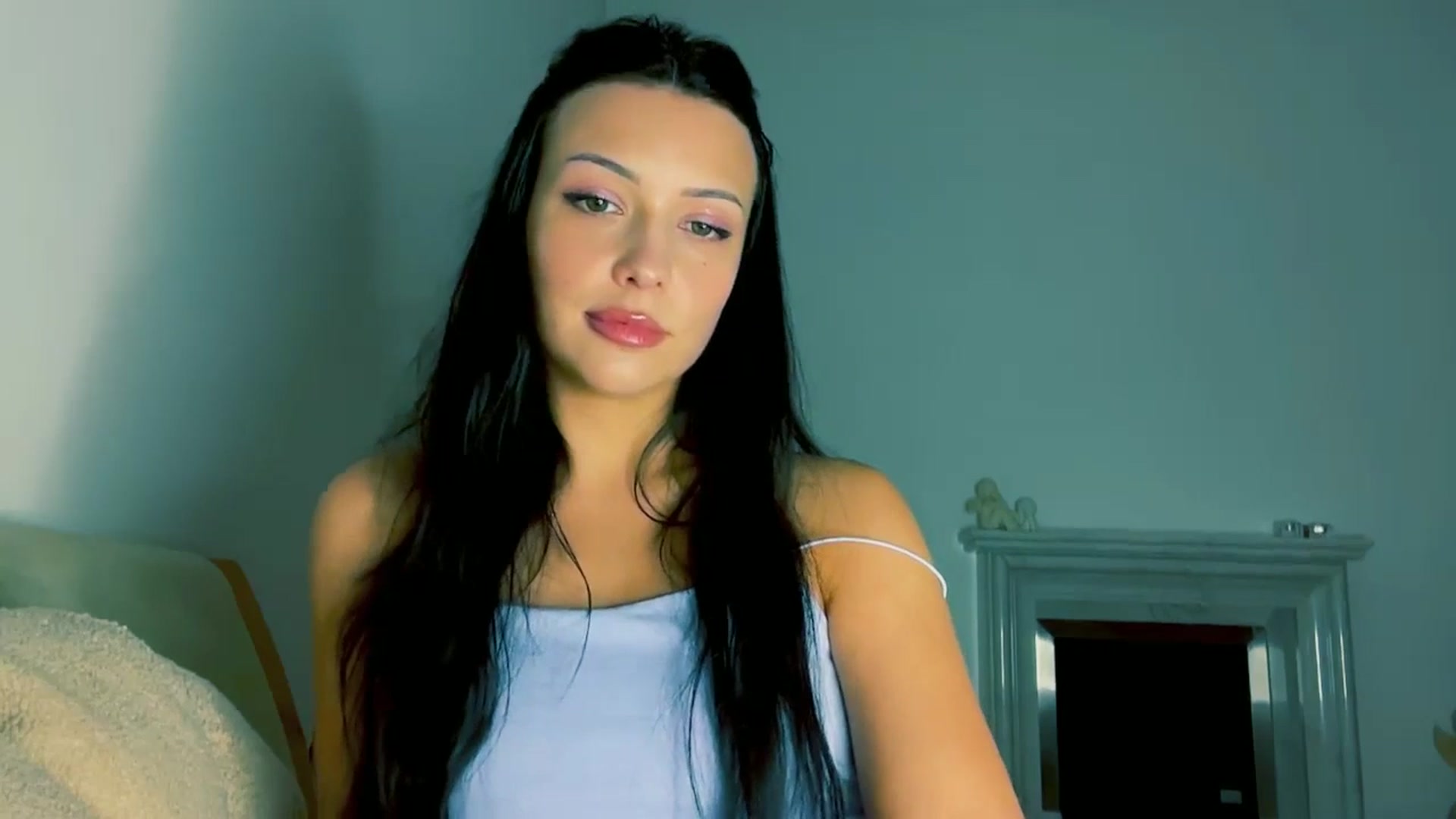 Gallery image thumbnail from VivvAmm's myfreecams stream on, 12/21/2025, 17:47 image 14 of 20