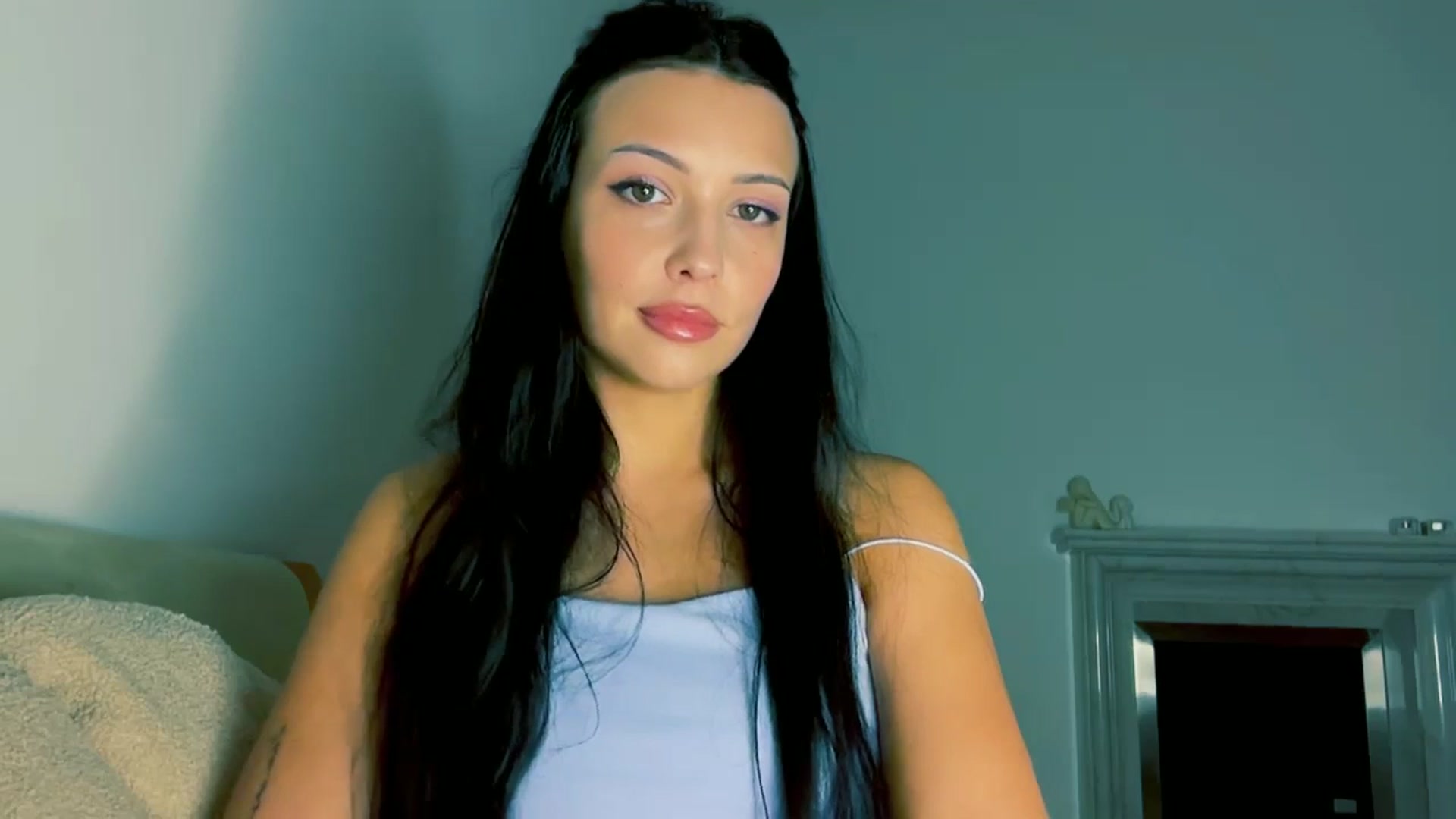 Gallery image thumbnail from VivvAmm's myfreecams stream on, 12/21/2025, 17:47 image 6 of 20