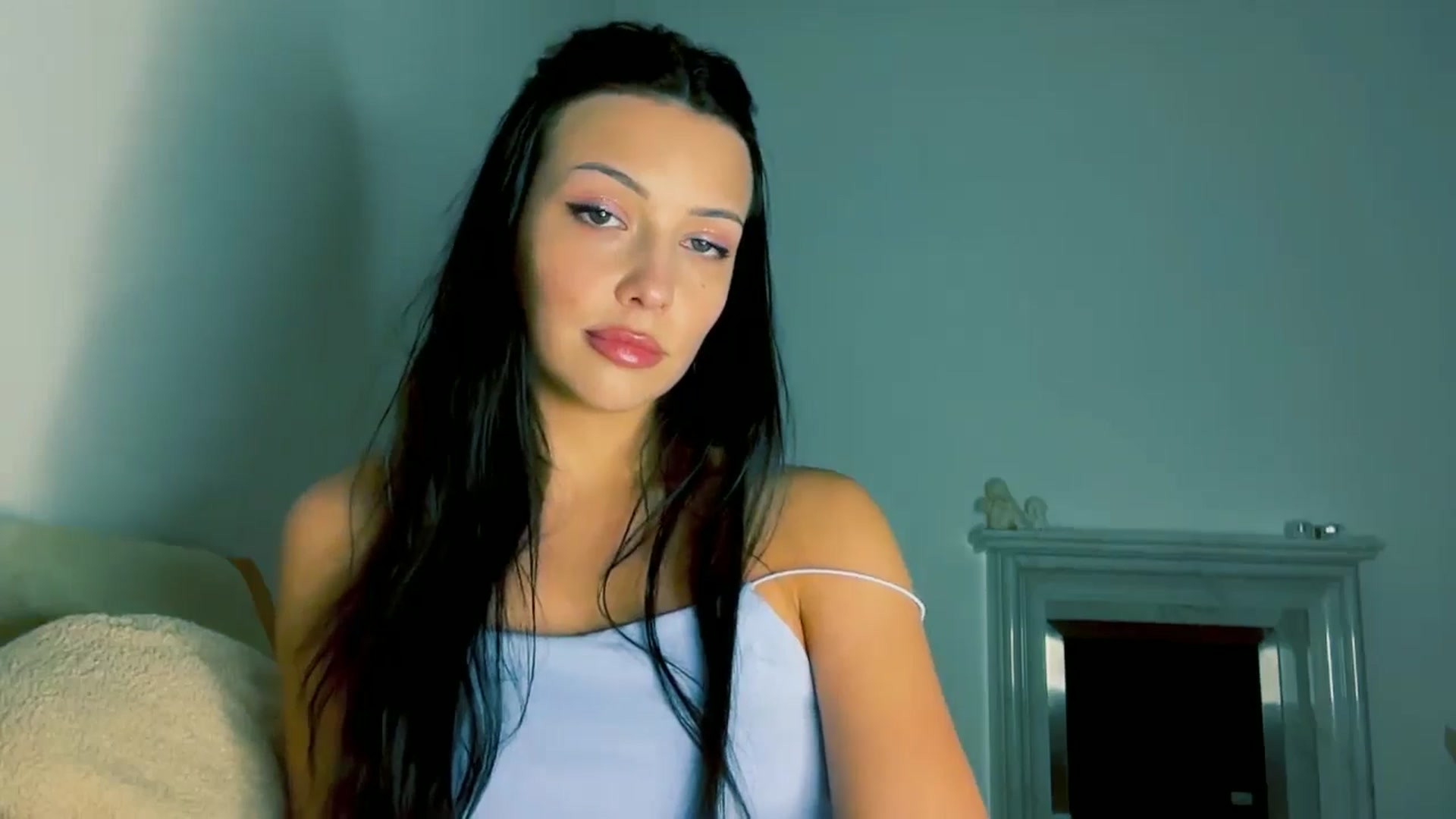 Gallery image thumbnail from VivvAmm's myfreecams stream on, 12/21/2025, 18:37 image 13 of 20