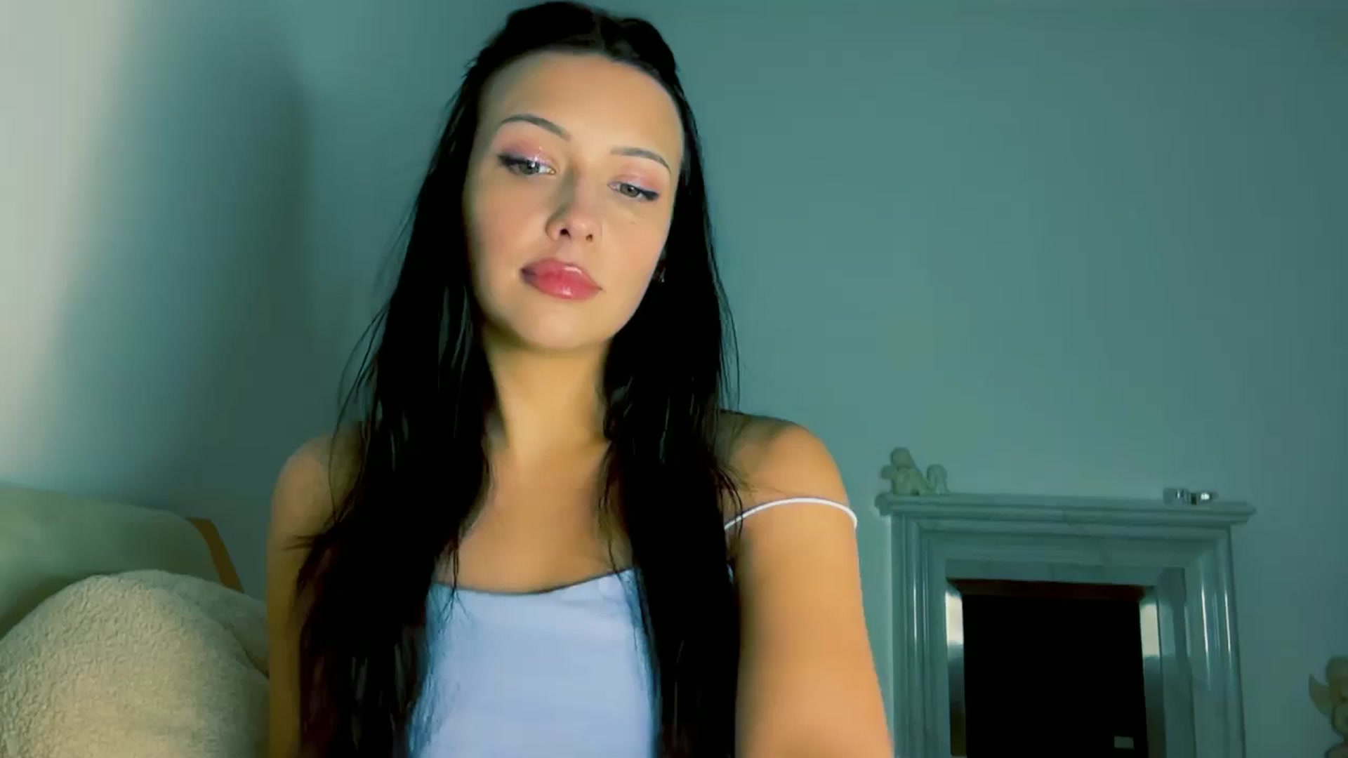 Gallery image thumbnail from VivvAmm's myfreecams stream on, 12/21/2025, 19:37 image 10 of 20