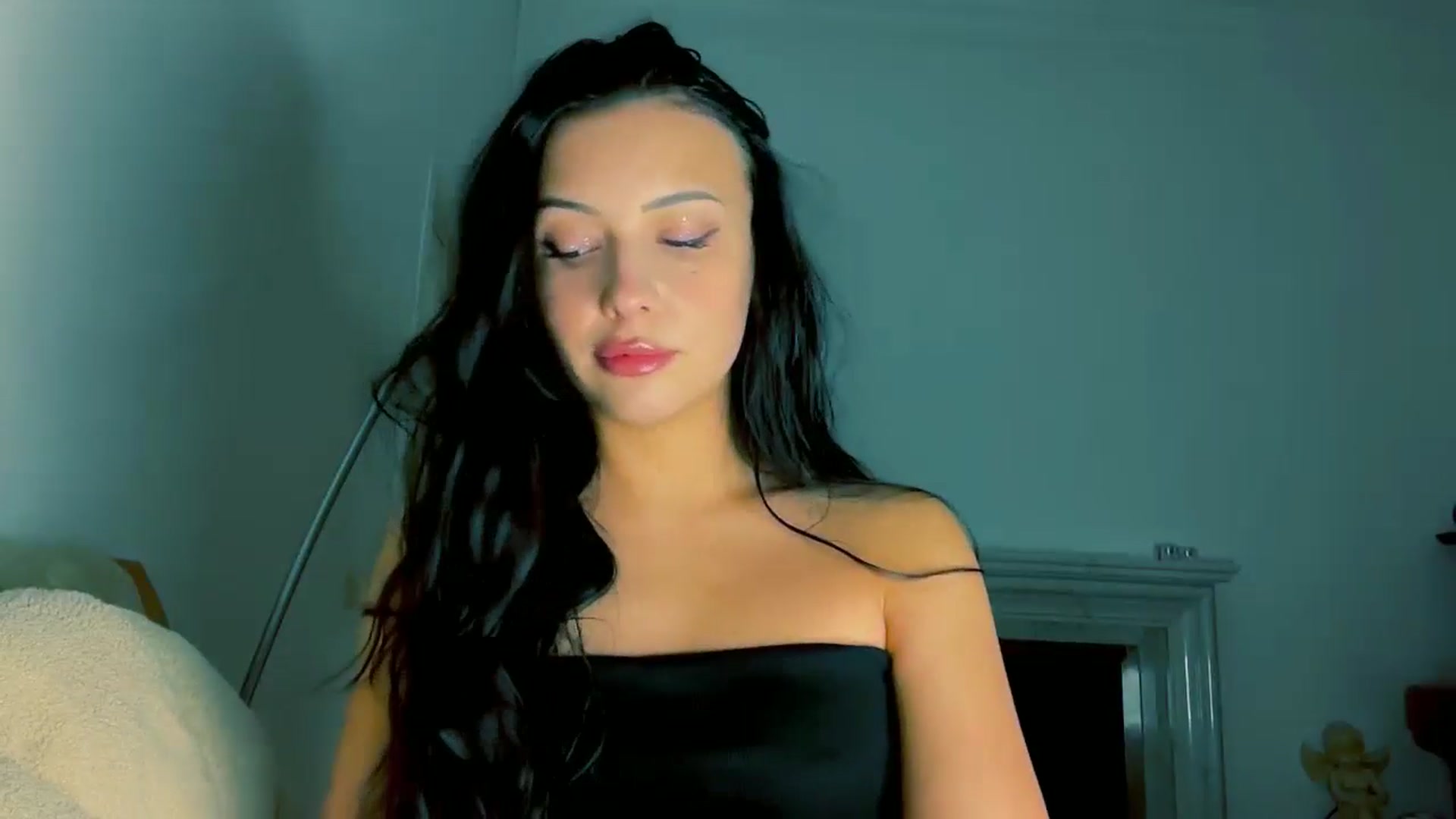 Gallery image thumbnail from VivvAmm's myfreecams stream on, 01/21/2026, 17:44 image 15 of 20