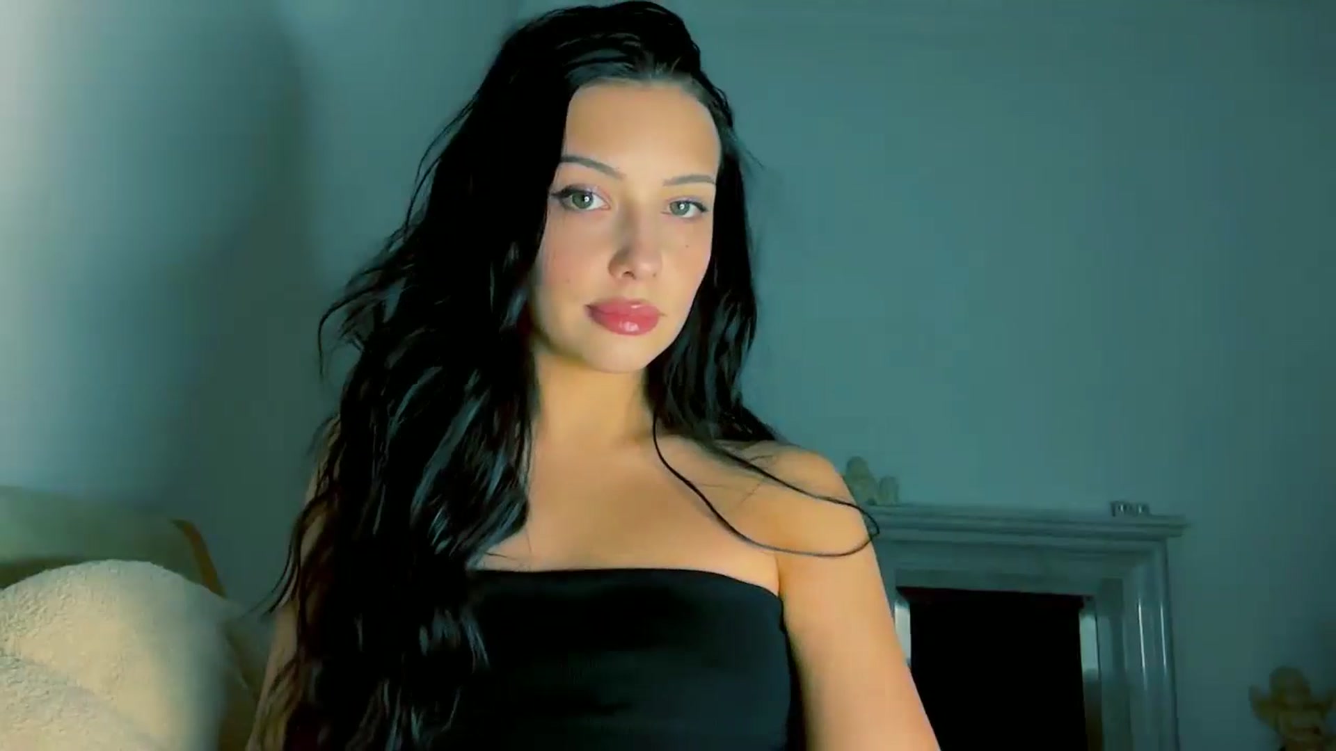 Gallery image thumbnail from VivvAmm's myfreecams stream on, 01/21/2026, 17:44 image 17 of 20