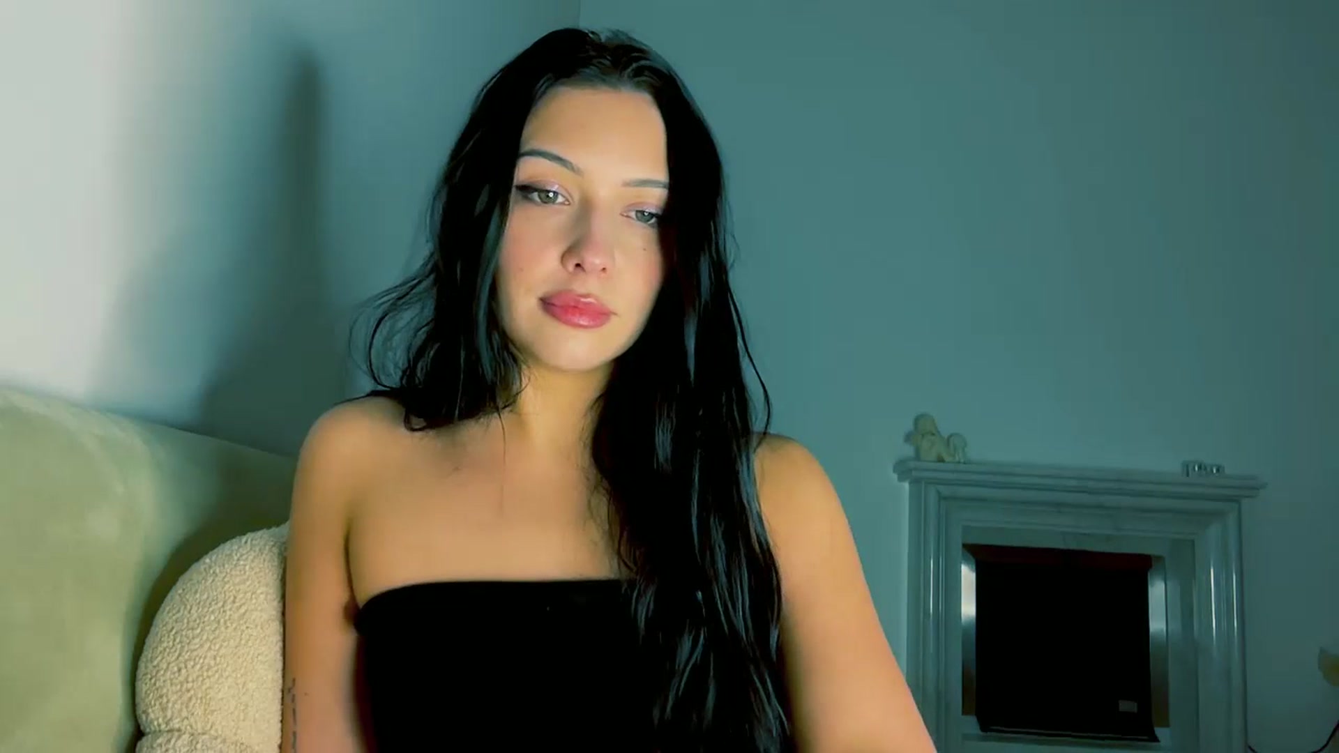 Gallery image thumbnail from VivvAmm's myfreecams stream on, 01/21/2026, 20:02 image 13 of 20