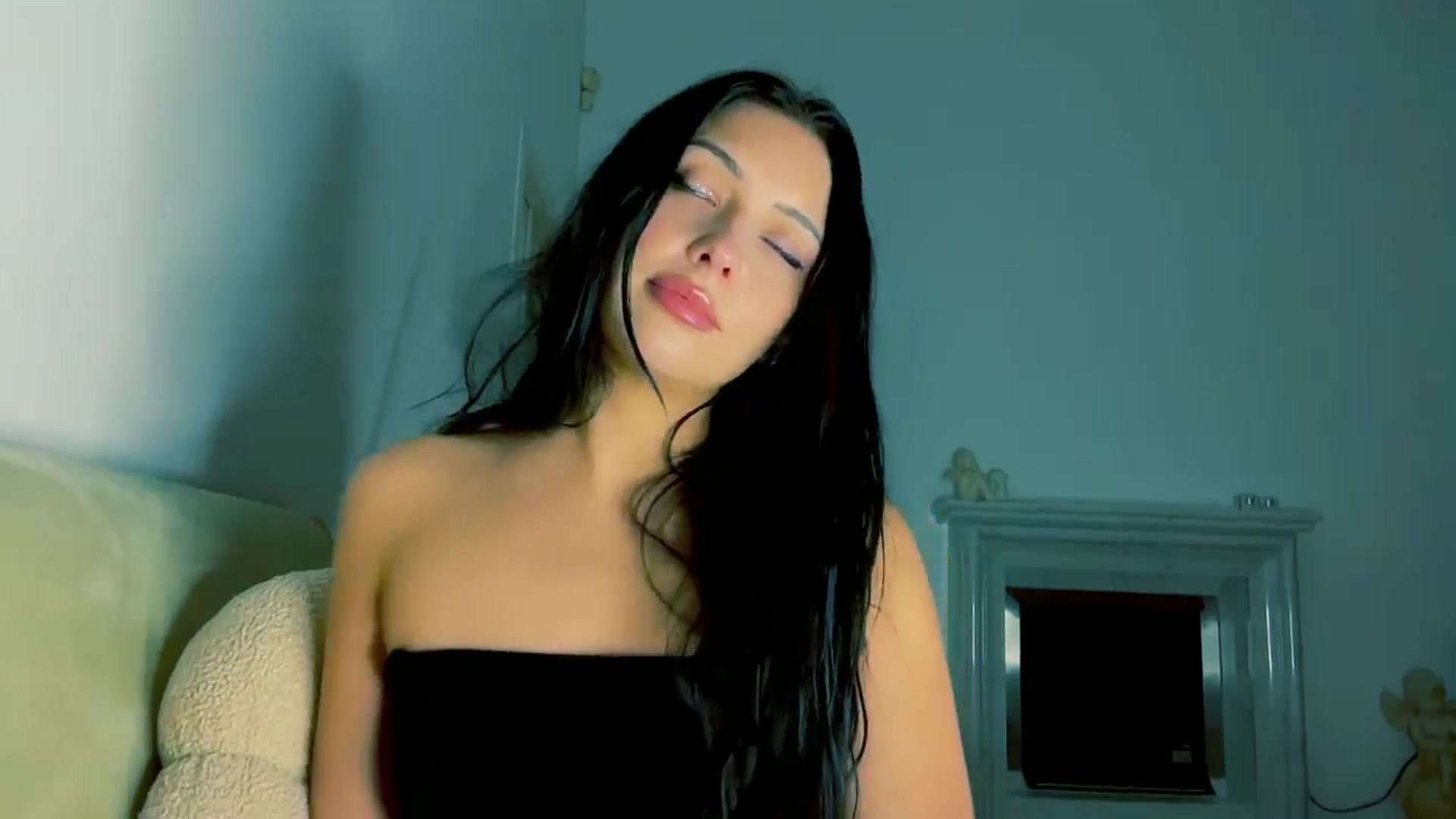 Gallery image thumbnail from VivvAmm's myfreecams stream on, 01/21/2026, 20:02 image 16 of 20