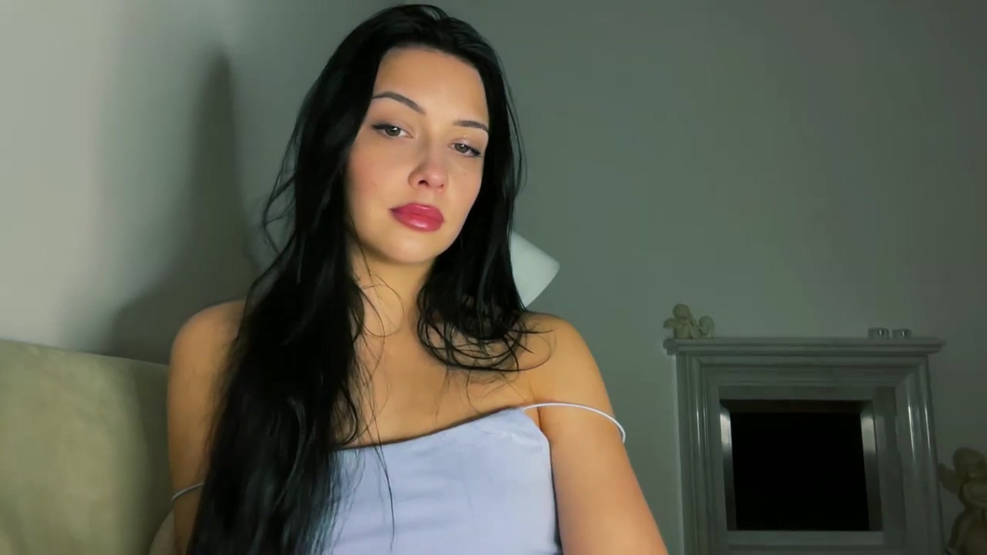Gallery image thumbnail from VivvAmm's myfreecams stream on, 04/01/2026, 18:01 image 9 of 20