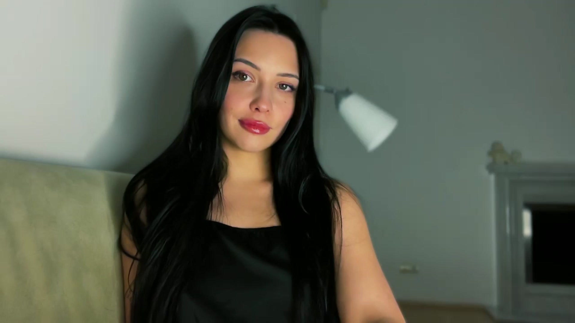 Gallery image thumbnail from VivvAmm's myfreecams stream on, 04/05/2026, 21:33 image 1 of 20