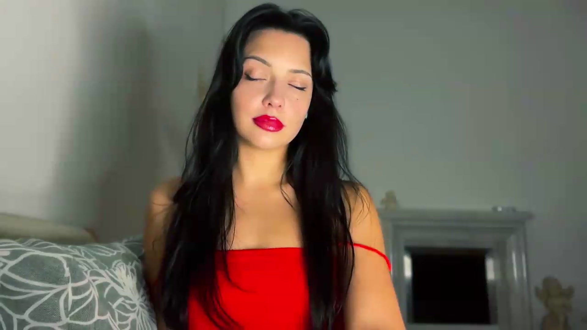 Gallery image thumbnail from VivvAmm's myfreecams stream on, 07/19/2026, 21:33 image 17 of 20