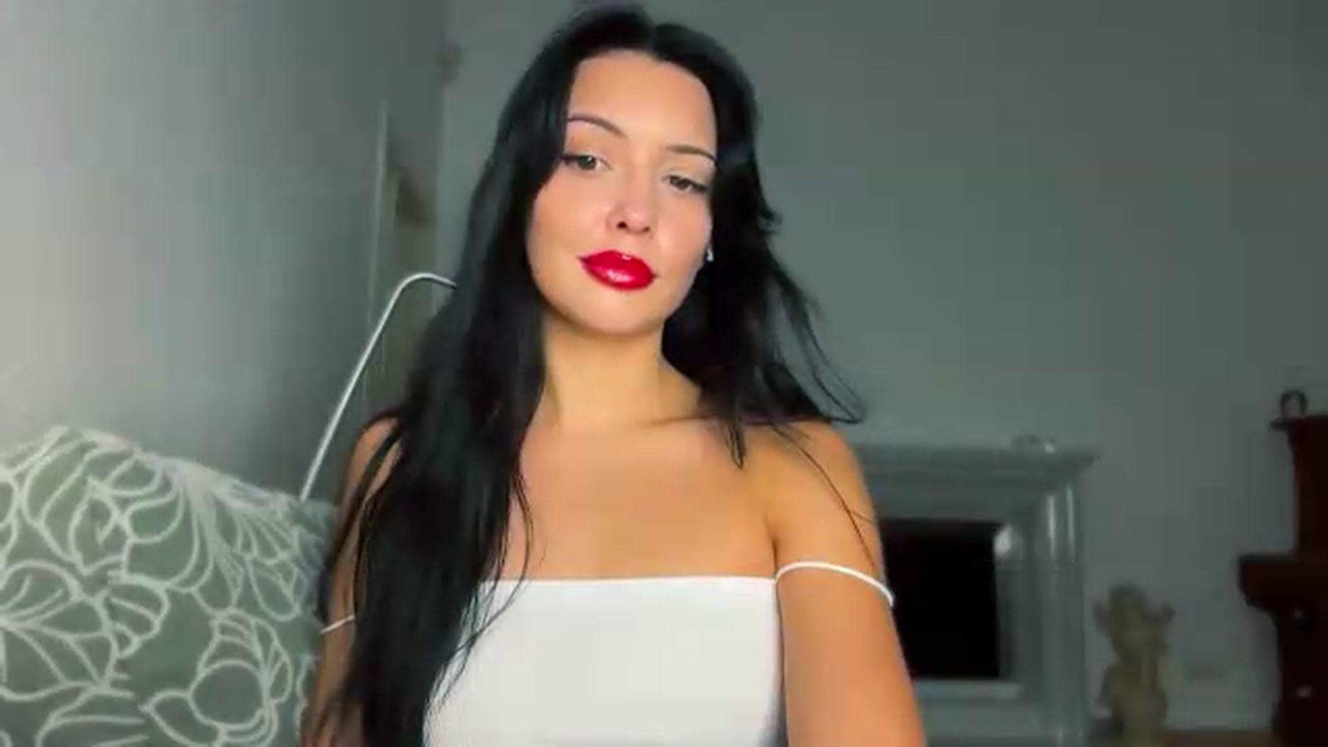 Gallery image thumbnail from VivvAmm's myfreecams stream on, 07/26/2026, 23:28 image 17 of 20