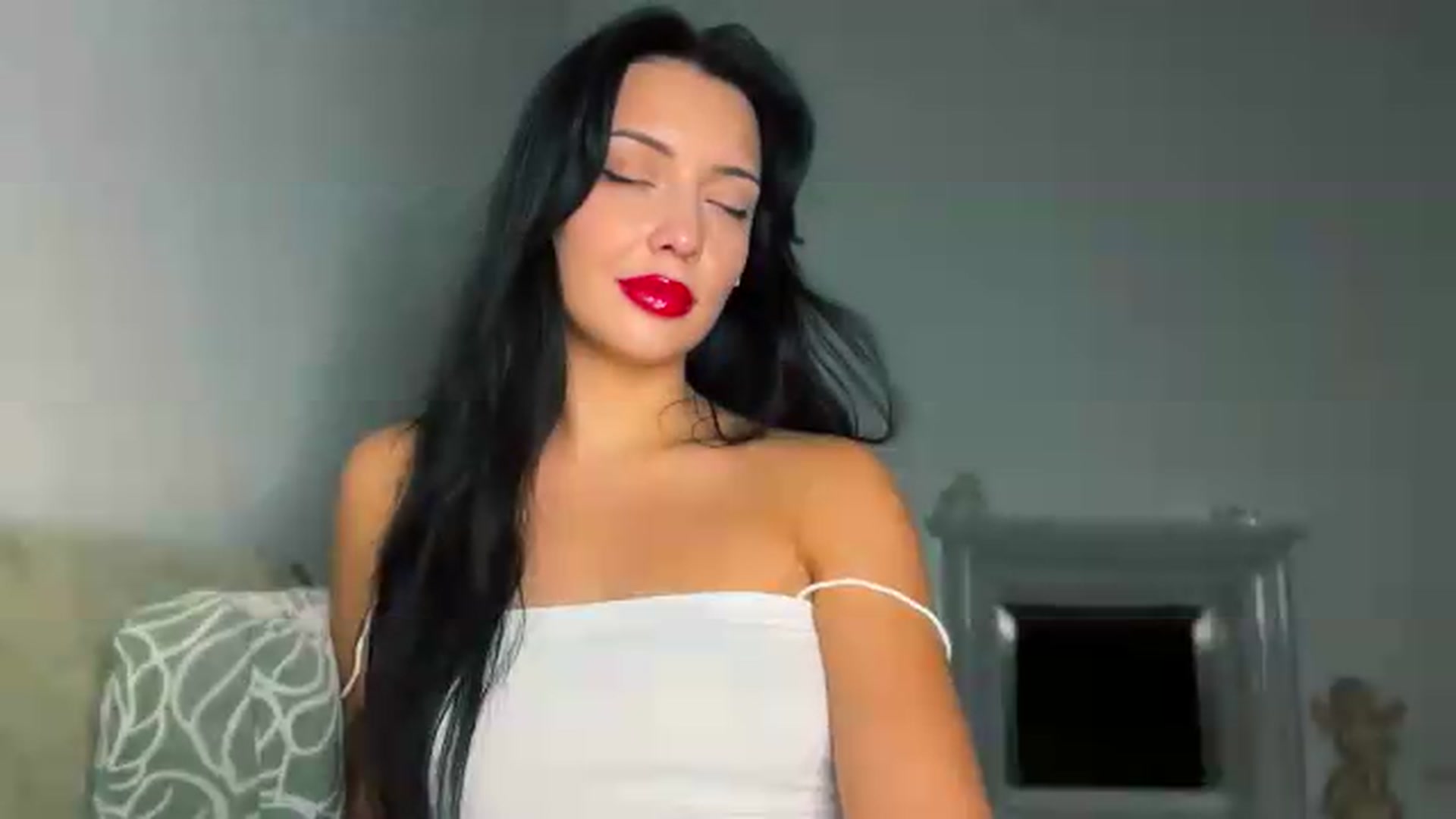 Gallery image thumbnail from VivvAmm's myfreecams stream on, 07/26/2026, 23:28 image 8 of 20