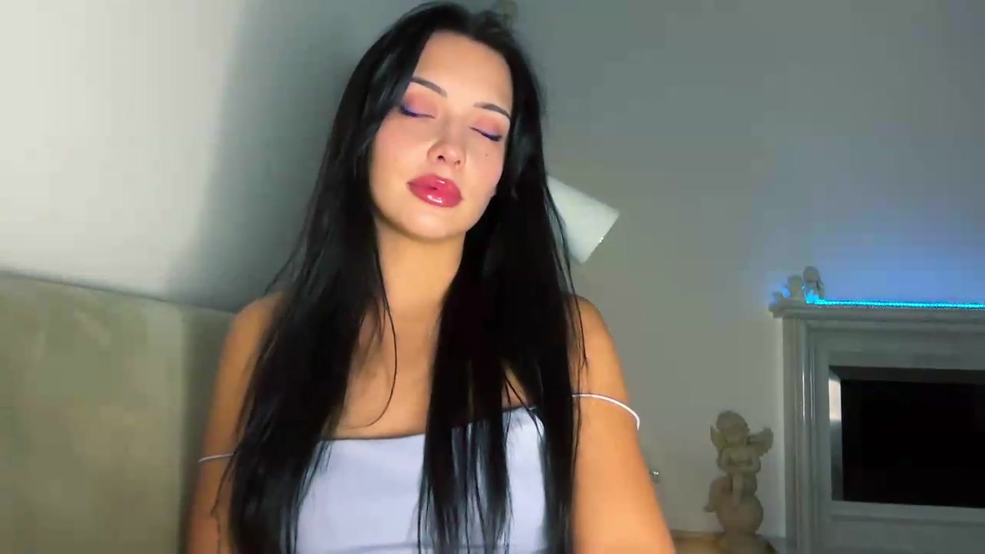 Gallery image thumbnail from VivvAmm's myfreecams stream on, 08/23/2026, 20:15 image 11 of 20