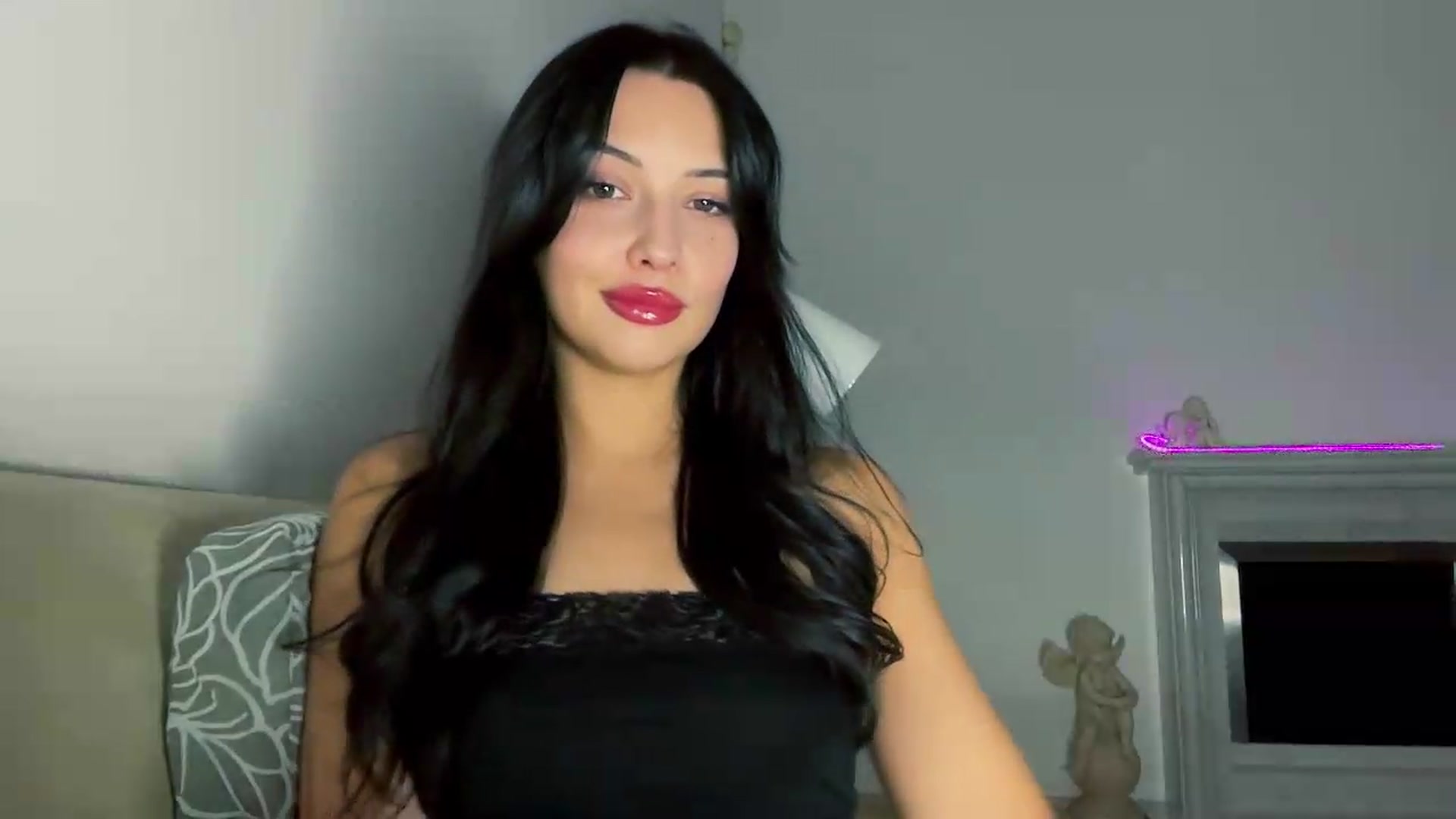 Gallery image thumbnail from VivvAmm's myfreecams stream on, 08/26/2026, 18:37 image 10 of 20
