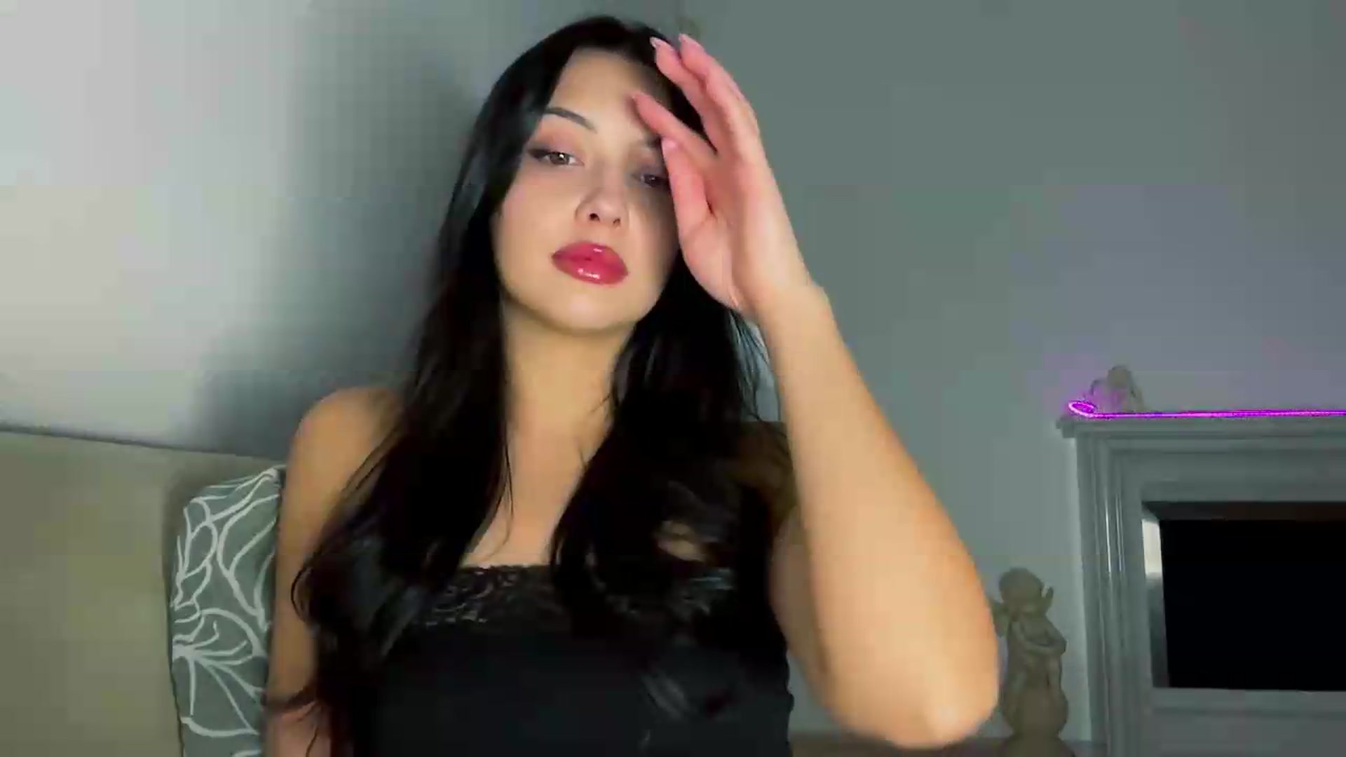 Gallery image thumbnail from VivvAmm's myfreecams stream on, 08/26/2026, 18:37 image 8 of 20