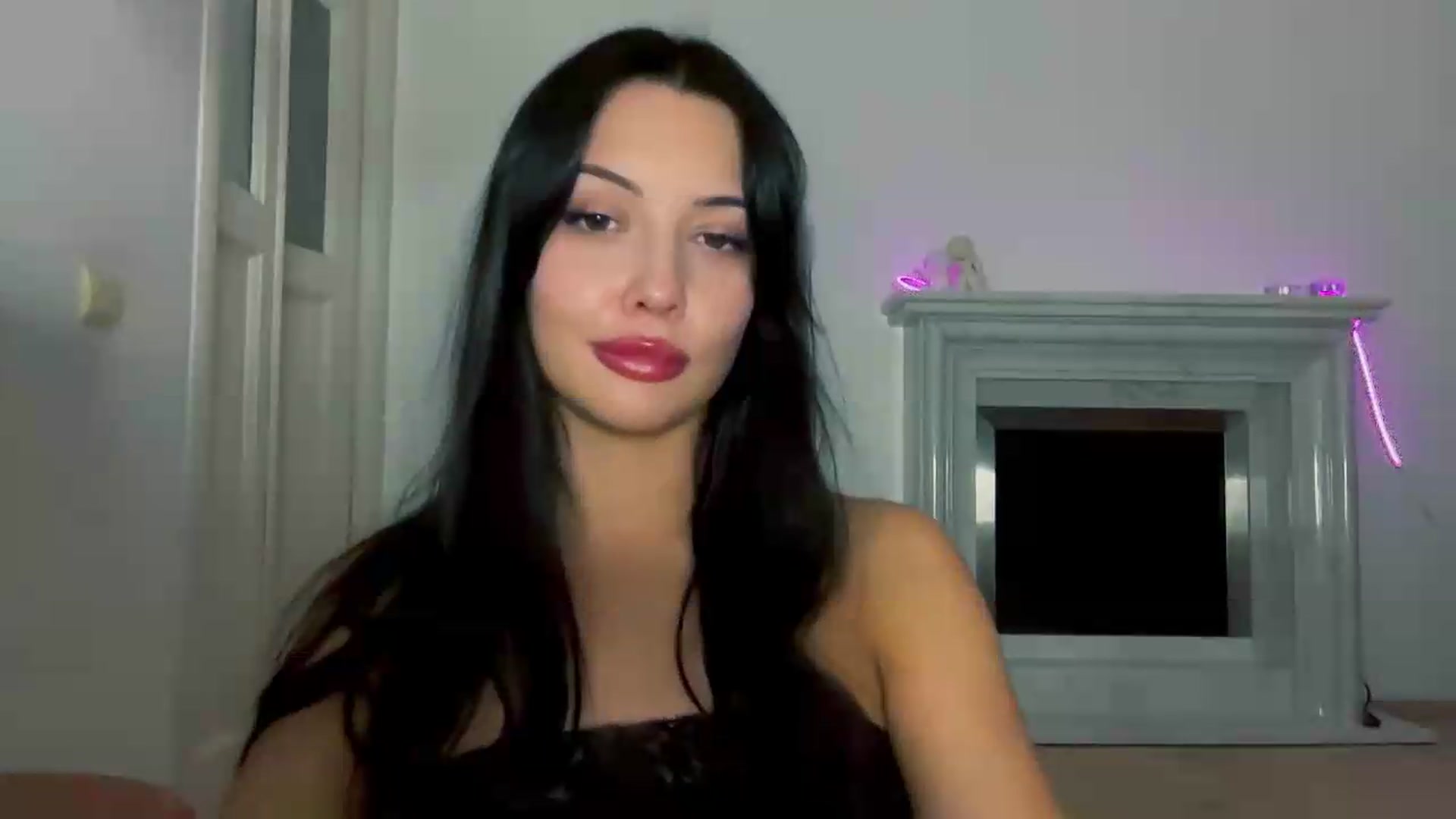 Gallery image thumbnail from VivvAmm's myfreecams stream on, 08/26/2026, 22:19 image 12 of 20