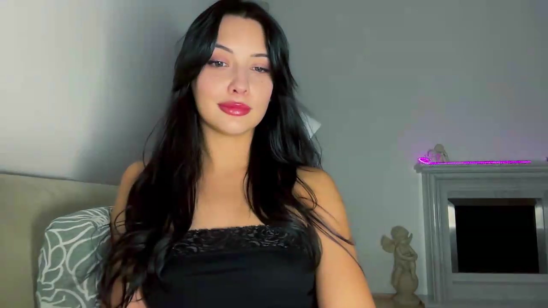 Gallery image thumbnail from VivvAmm's myfreecams stream on, 08/26/2026, 22:19 image 3 of 20