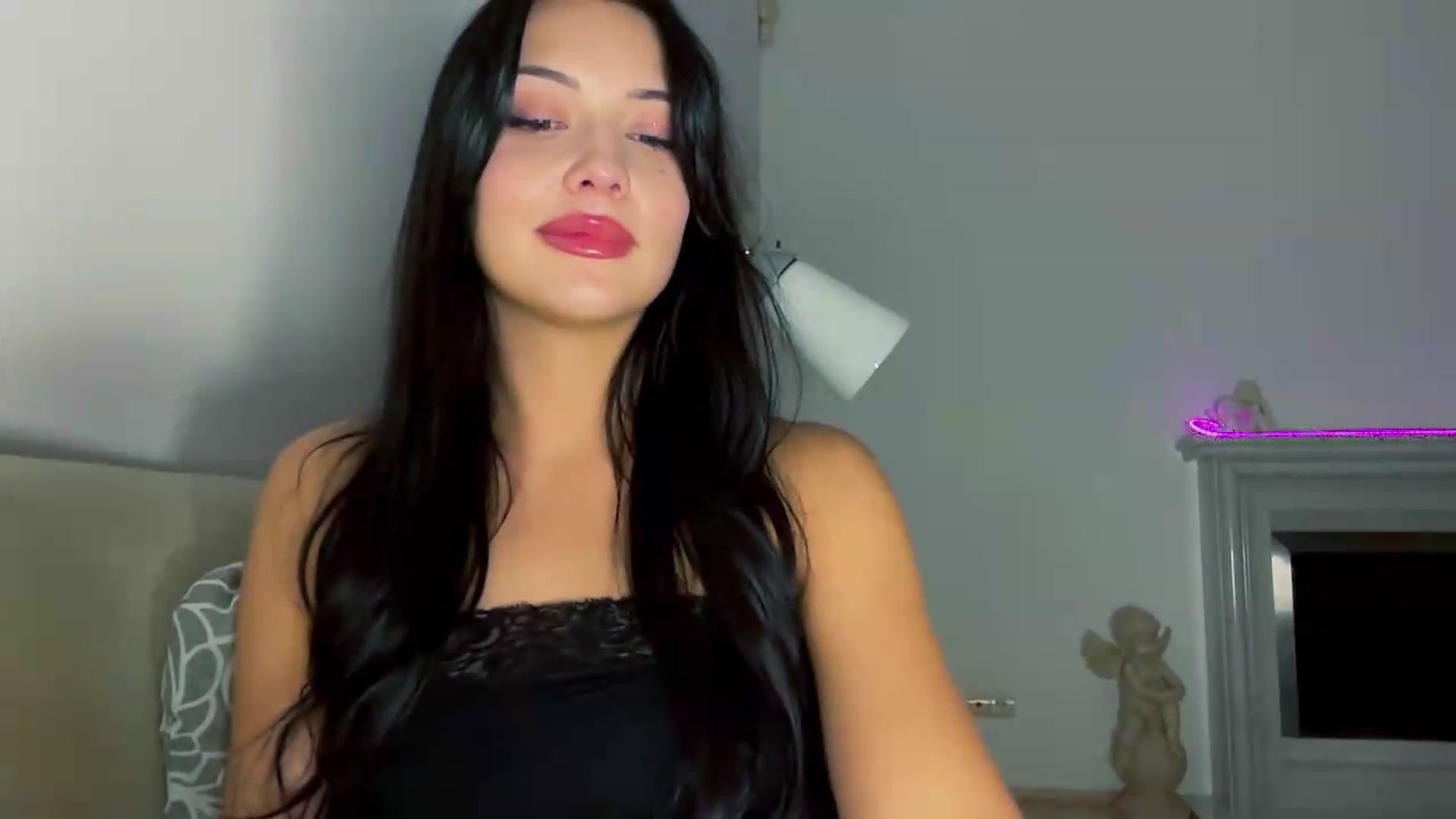 Gallery image thumbnail from VivvAmm's myfreecams stream on, 08/26/2026, 22:19 image 10 of 20