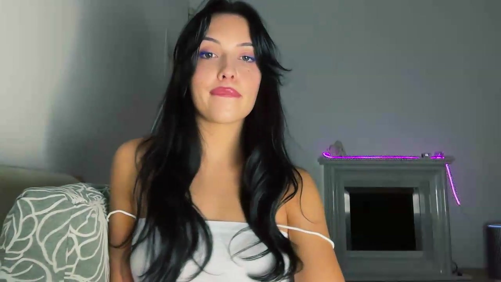 Gallery image thumbnail from VivvAmm's myfreecams stream on, 08/31/2026, 19:12 image 18 of 20