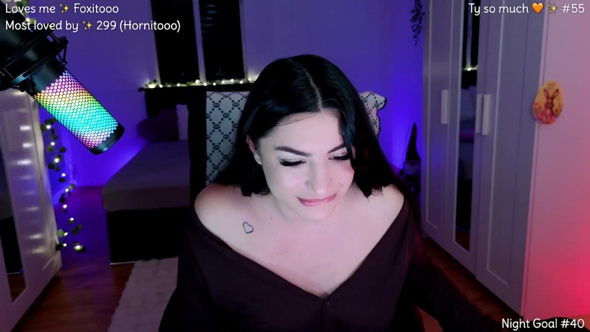 Gallery image thumbnail from VixXxen's myfreecams stream on, 04/04/2026, 01:45 image 7 of 20