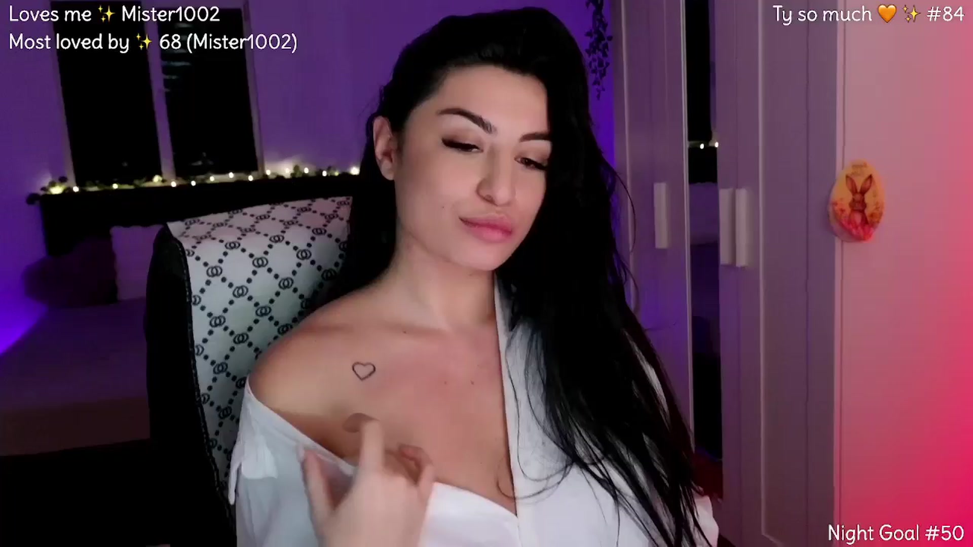 Gallery image thumbnail from VixXxen's myfreecams stream on, 04/06/2026, 02:14 image 1 of 20