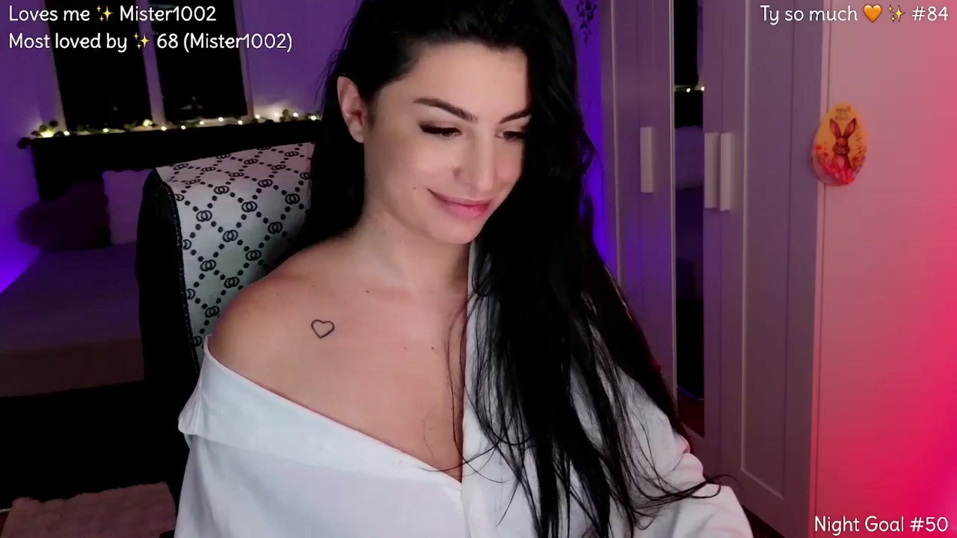 Gallery image thumbnail from VixXxen's myfreecams stream on, 04/06/2026, 02:14 image 2 of 20