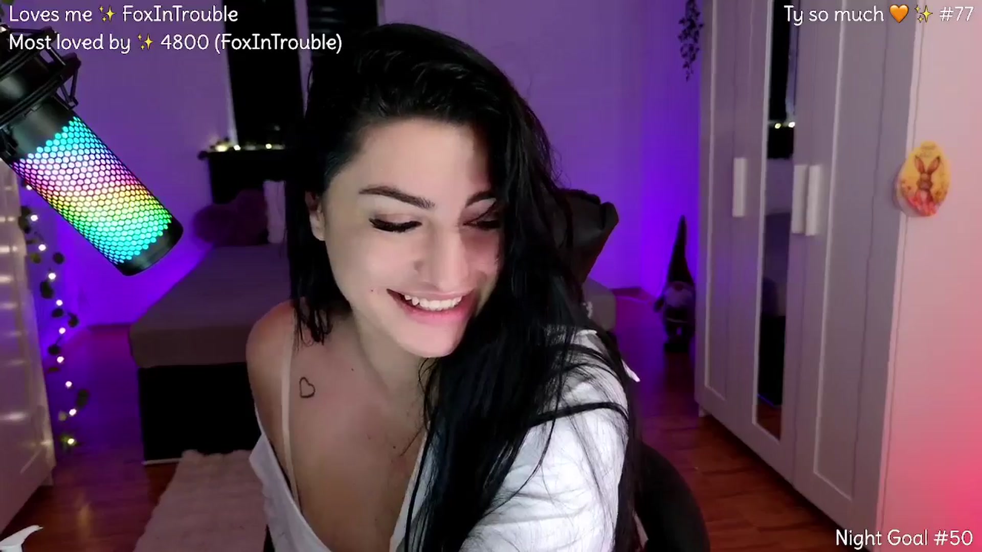 Gallery image thumbnail from VixXxen's myfreecams stream on, 04/06/2026, 05:08 image 8 of 20