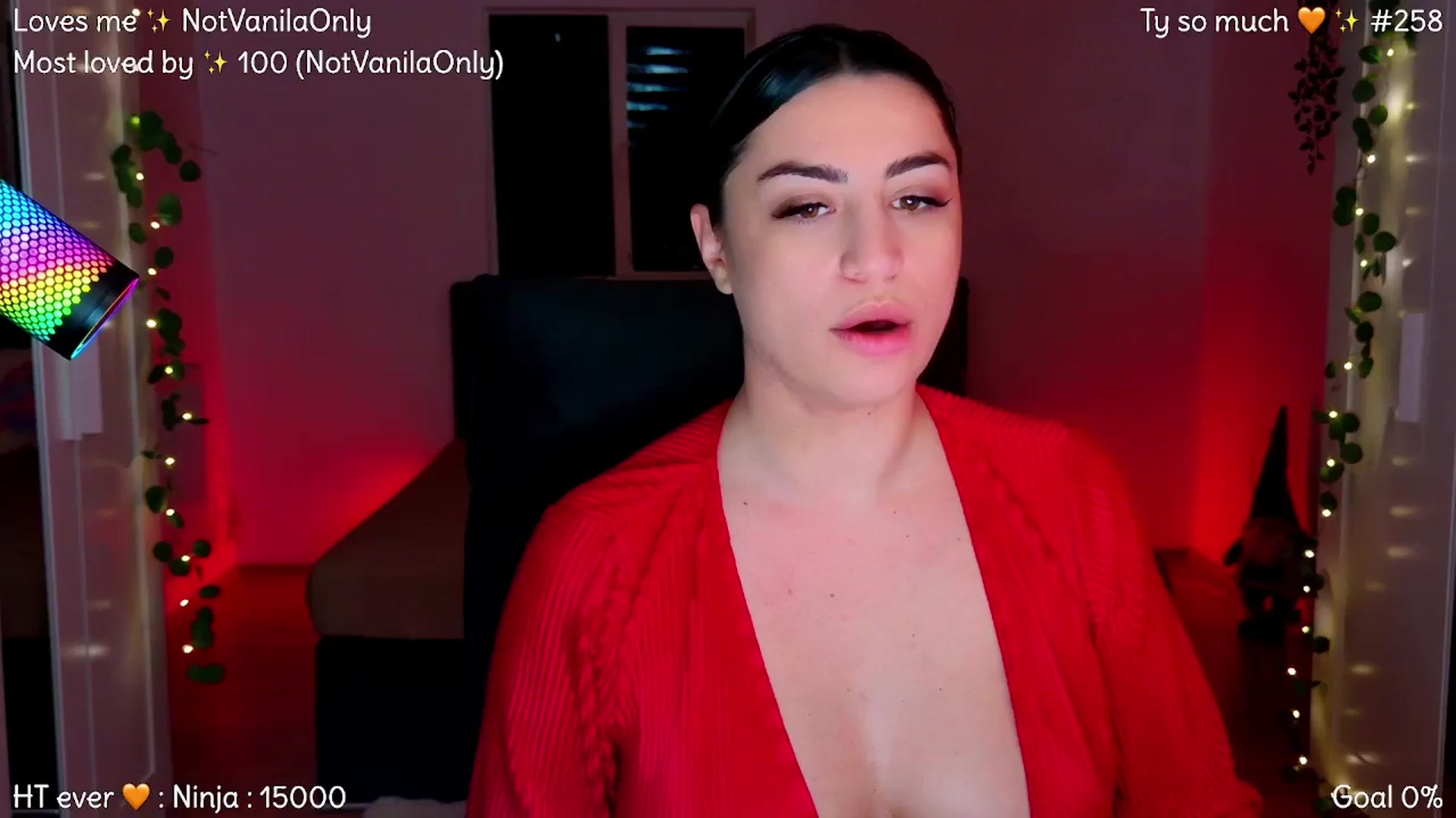 Gallery image thumbnail from VixXxen's myfreecams stream on, 04/19/2026, 02:54 image 1 of 20