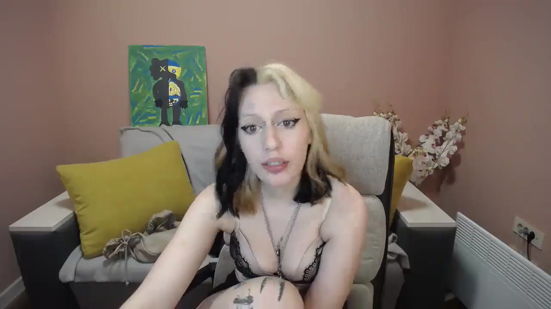 Gallery image thumbnail from VixenDi's myfreecams stream on, 02/16/2026, 12:16 image 20 of 20