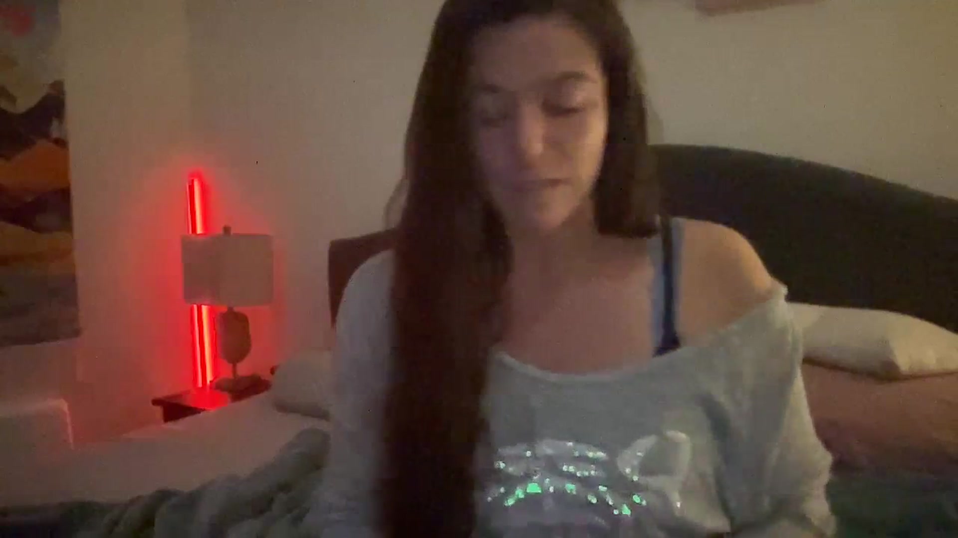 Gallery image thumbnail from VixenVicky7's myfreecams stream on, 04/12/2024, 24:28 image 10 of 20