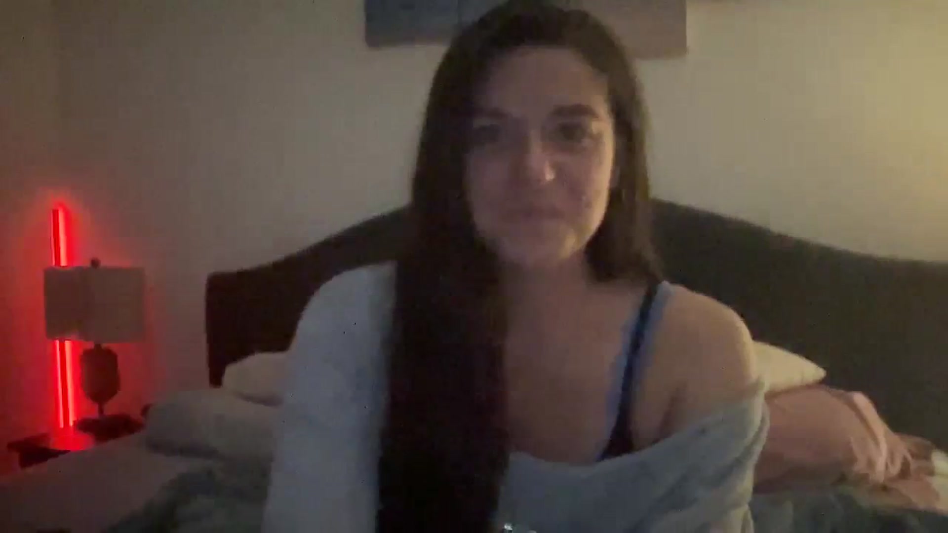 Gallery image thumbnail from VixenVicky7's myfreecams stream on, 04/12/2024, 24:28 image 19 of 20