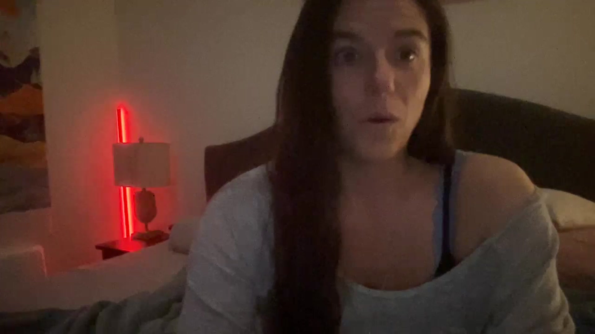 Gallery image thumbnail from VixenVicky7's myfreecams stream on, 04/12/2024, 24:28 image 9 of 20