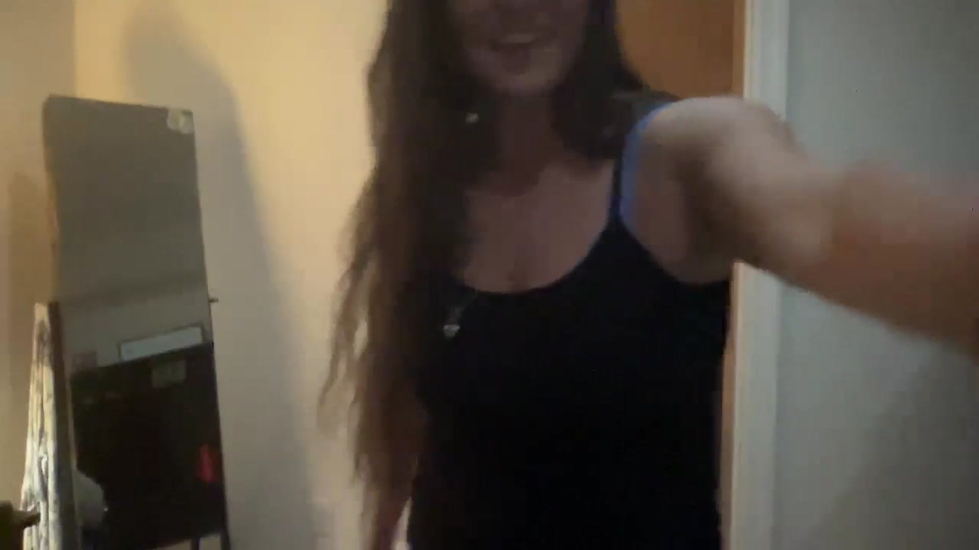 Gallery image thumbnail from VixenVicky7's myfreecams stream on, 04/12/2024, 01:54 image 8 of 20