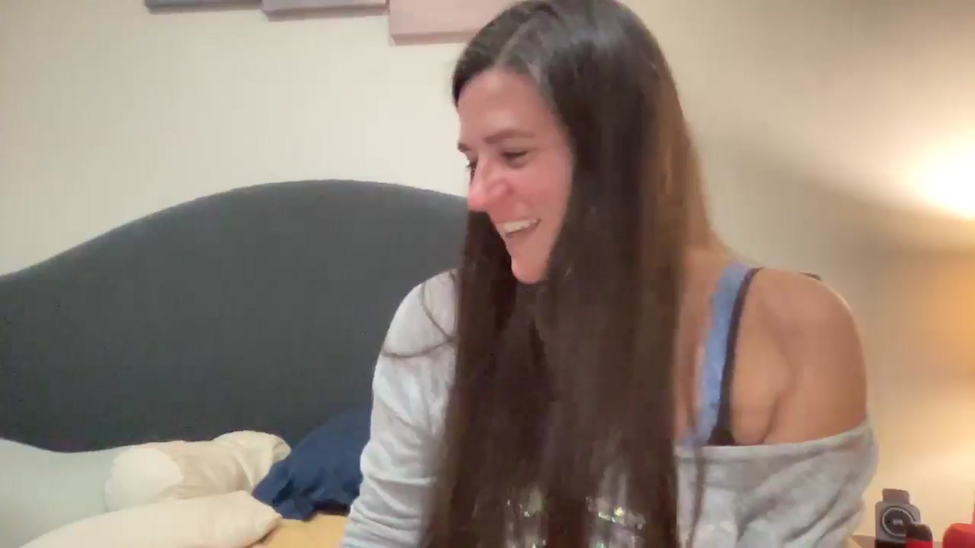Gallery image thumbnail from VixenVicky7's myfreecams stream on, 02/25/2025, 03:45 image 7 of 20