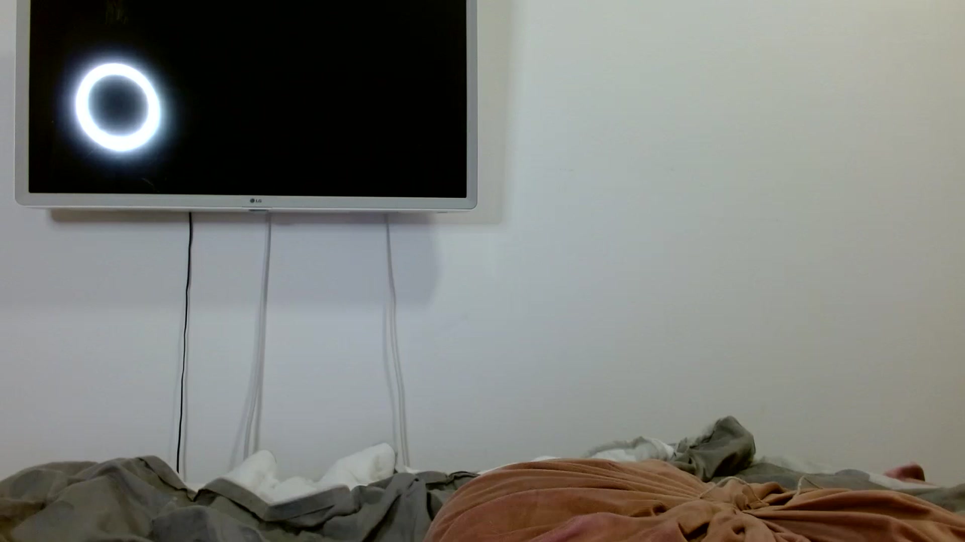 Gallery image thumbnail from Vixen_Eliana's myfreecams stream on, 12/04/2022, 03:47 image 2 of 20