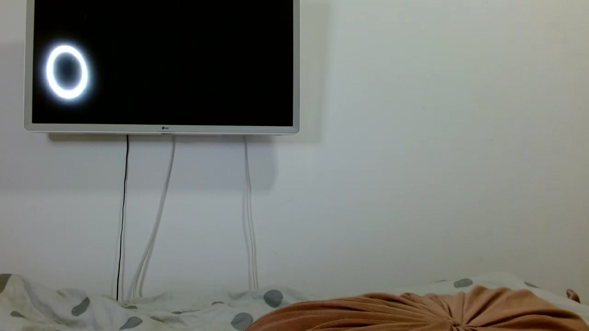Gallery image thumbnail from Vixen_Eliana's myfreecams stream on, 12/05/2022, 24:49 image 2 of 20