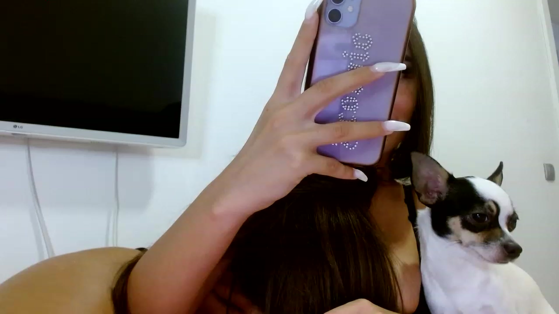 Gallery image thumbnail from Vixen_Eliana's myfreecams stream on, 12/18/2022, 06:38 image 8 of 20