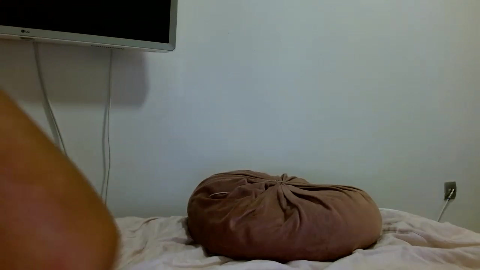 Gallery image thumbnail from Vixen_Eliana's myfreecams stream on, 02/05/2023, 03:33 image 3 of 20