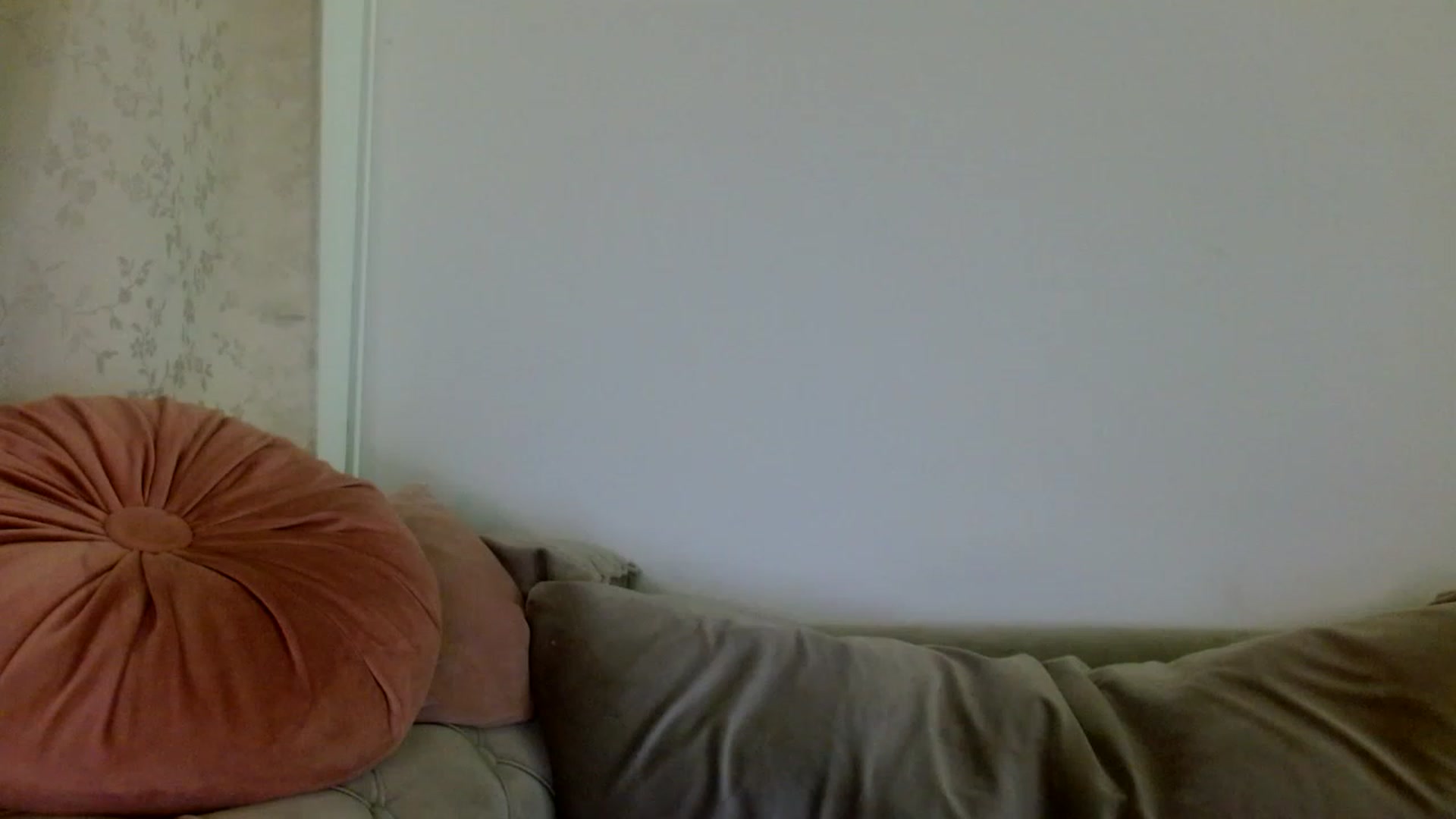 Gallery image thumbnail from Vixen_Eliana's myfreecams stream on, 03/21/2023, 02:05 image 8 of 20